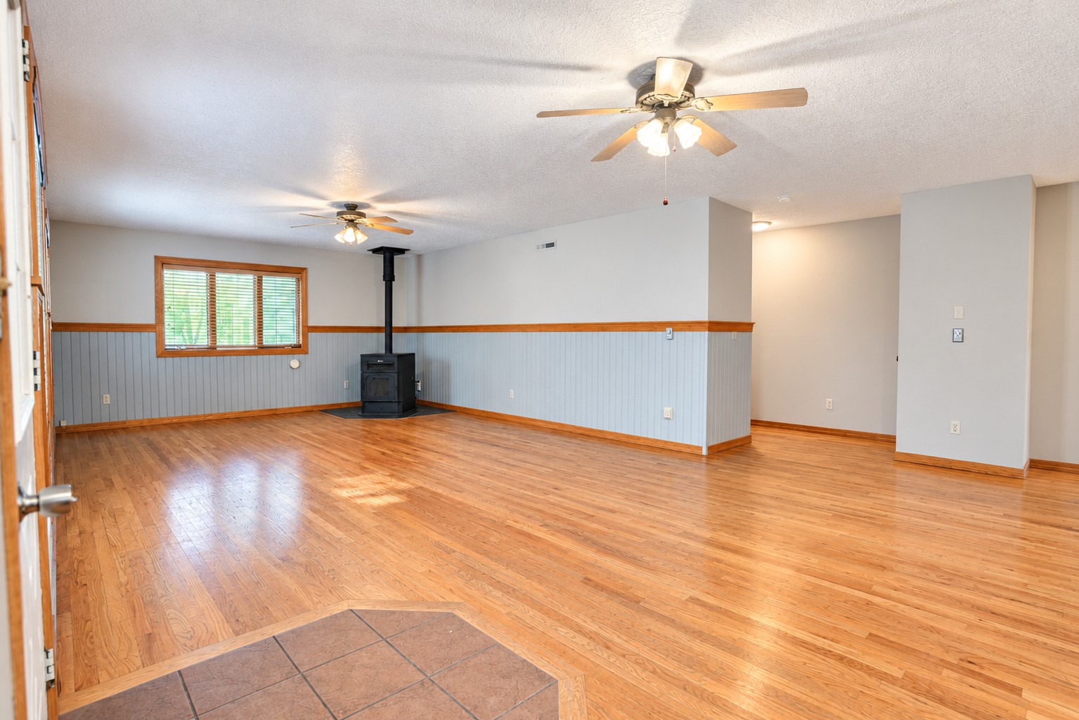 426 Queens Way Property Photo 4
