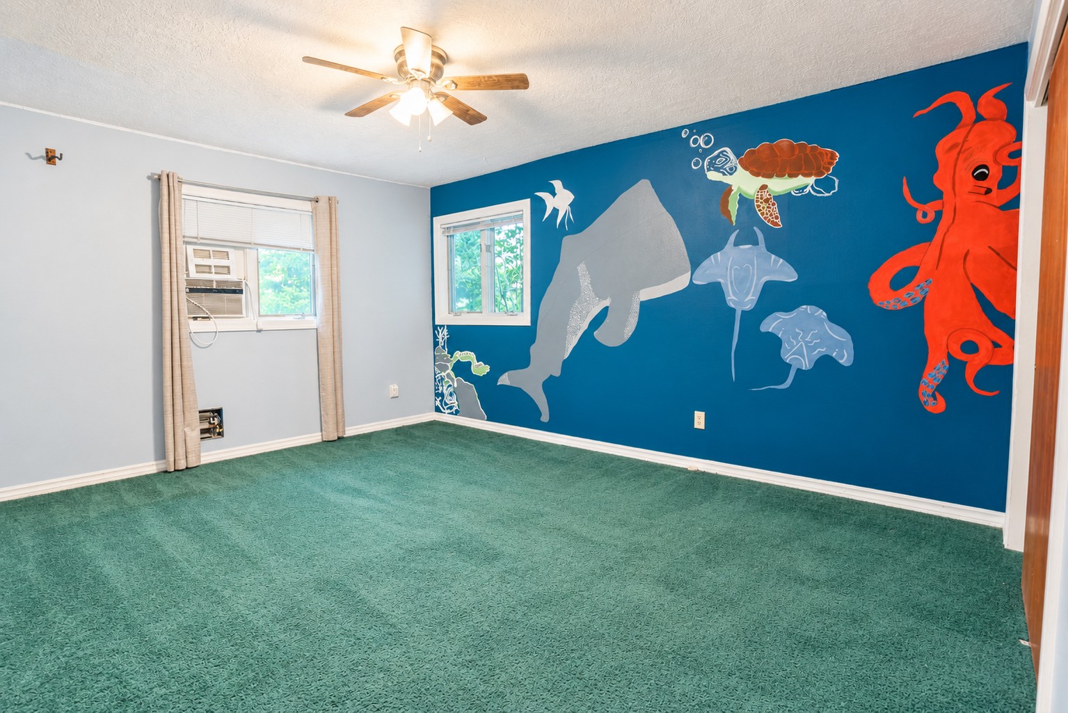 426 Queens Way Property Photo 14