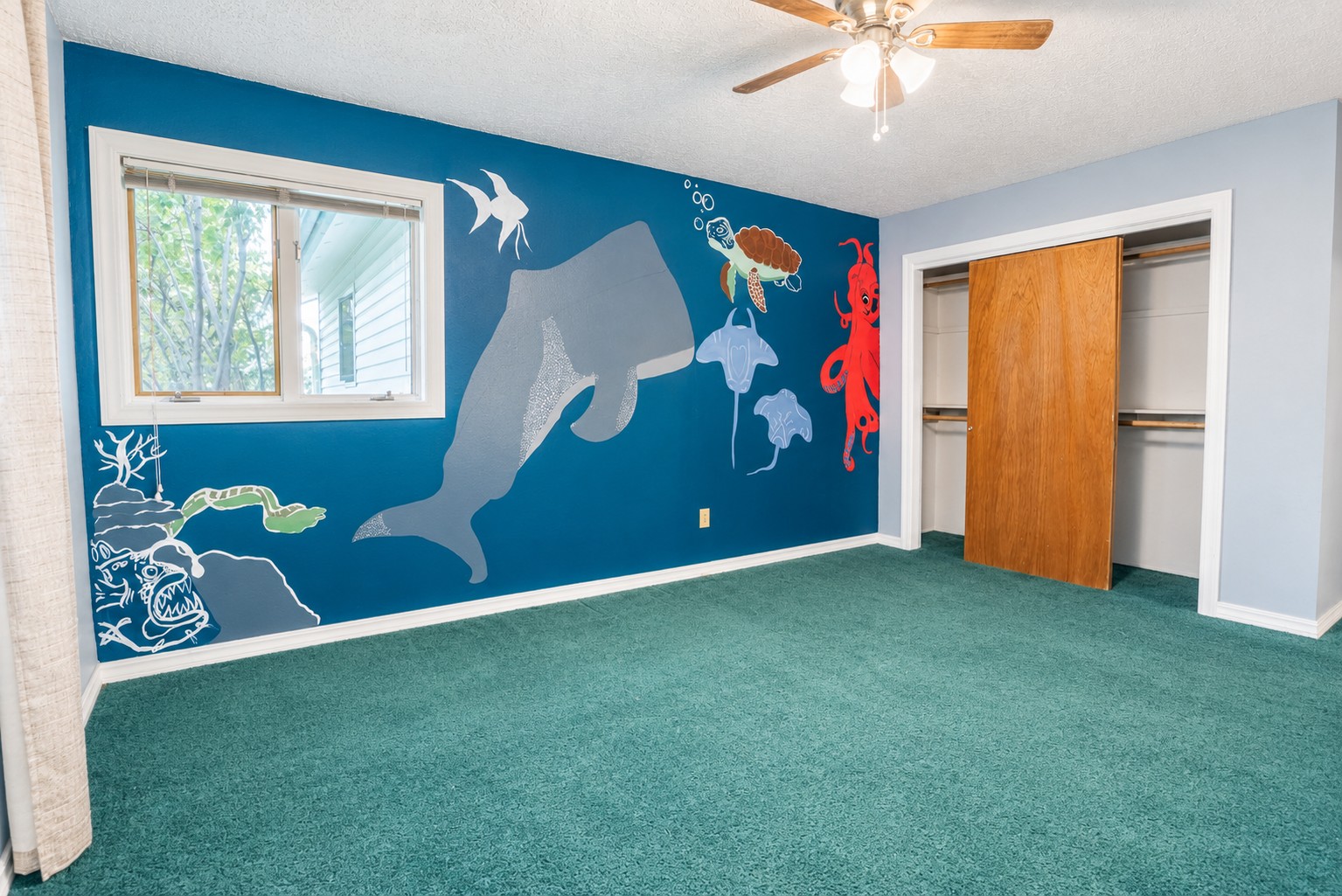 426 Queens Way Property Photo 15