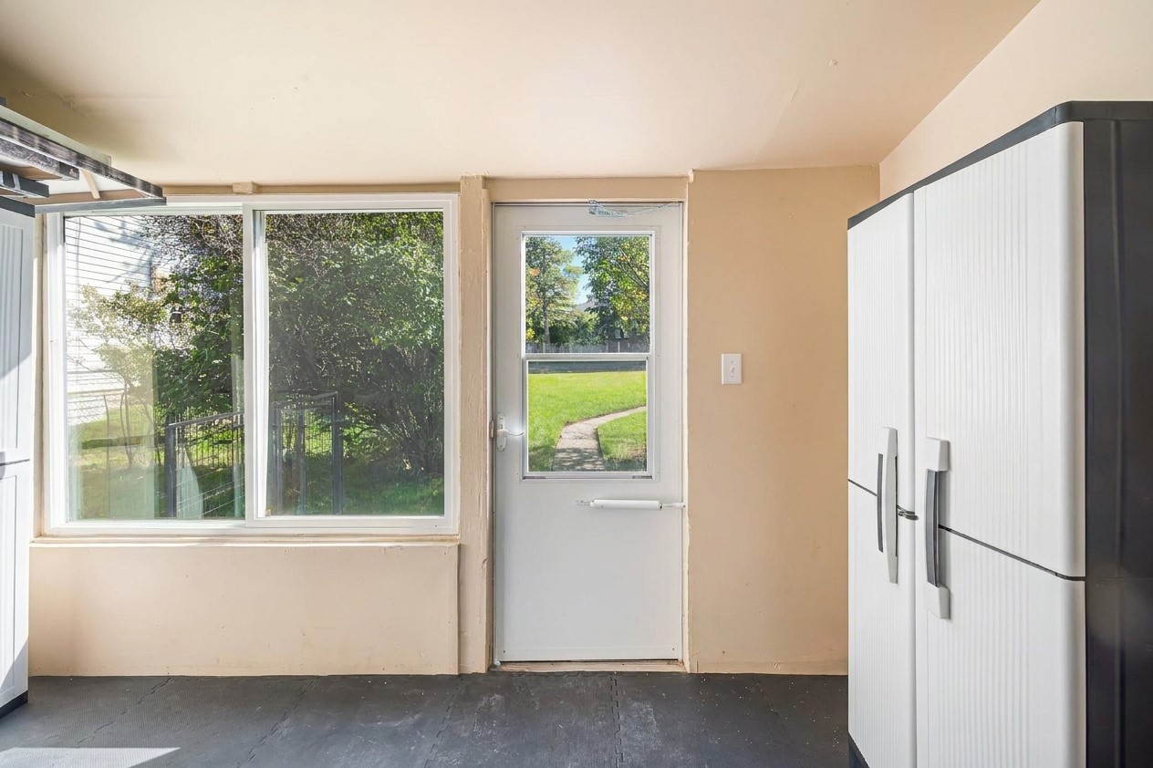 1618 Livingston Avenue Property Photo 3