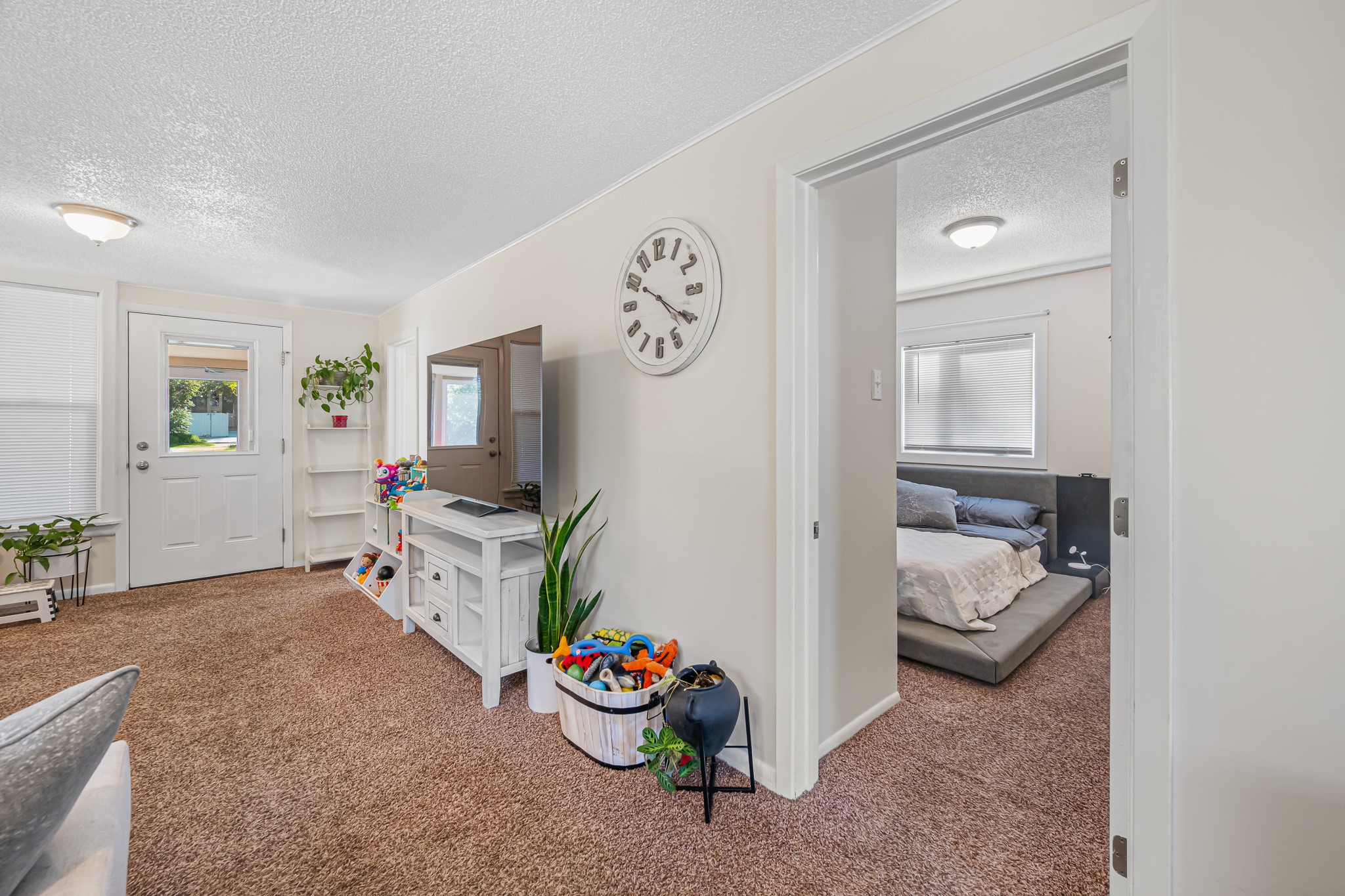 1618 Livingston Avenue Property Photo 9