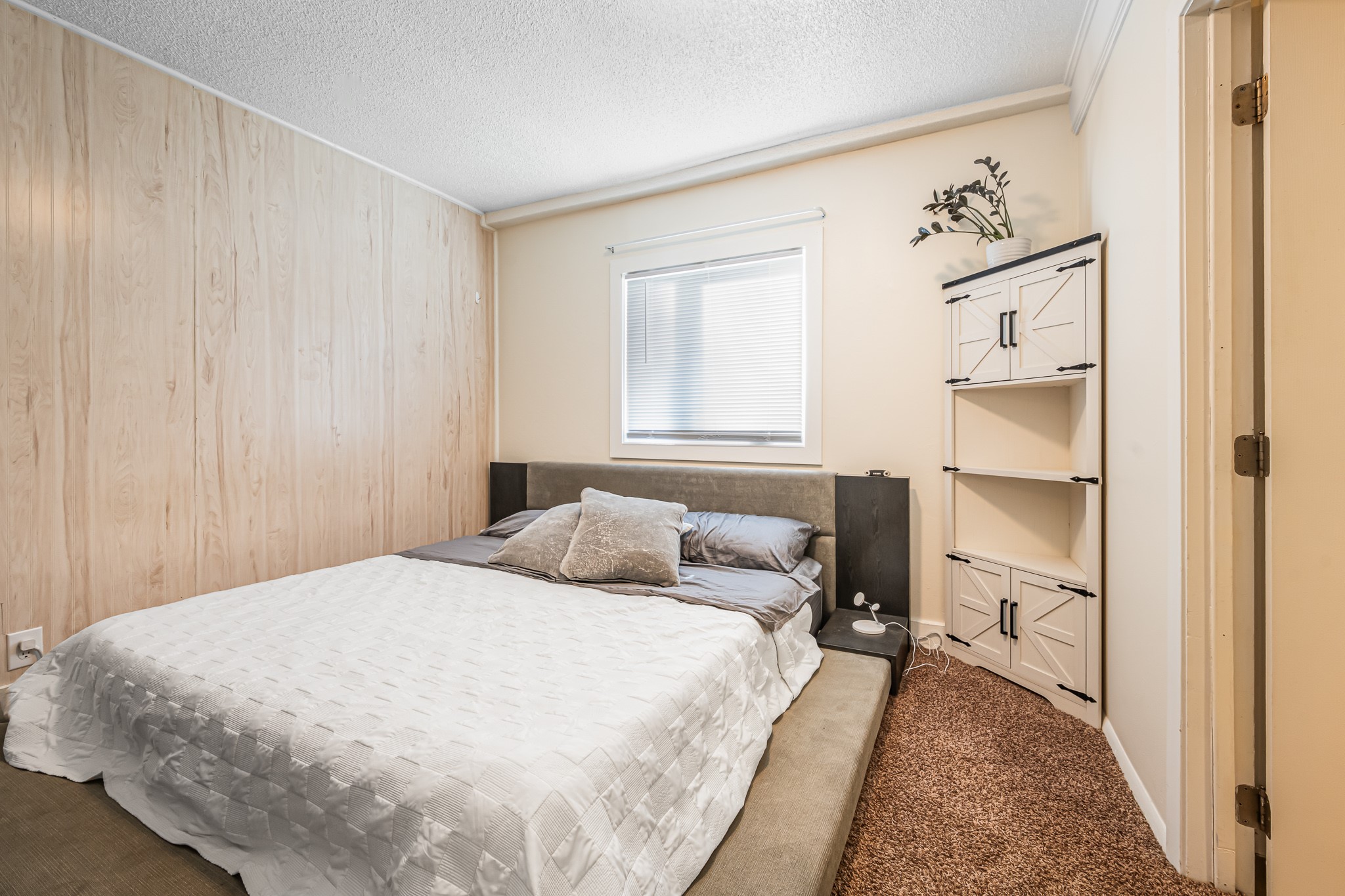 1618 Livingston Avenue Property Photo 10