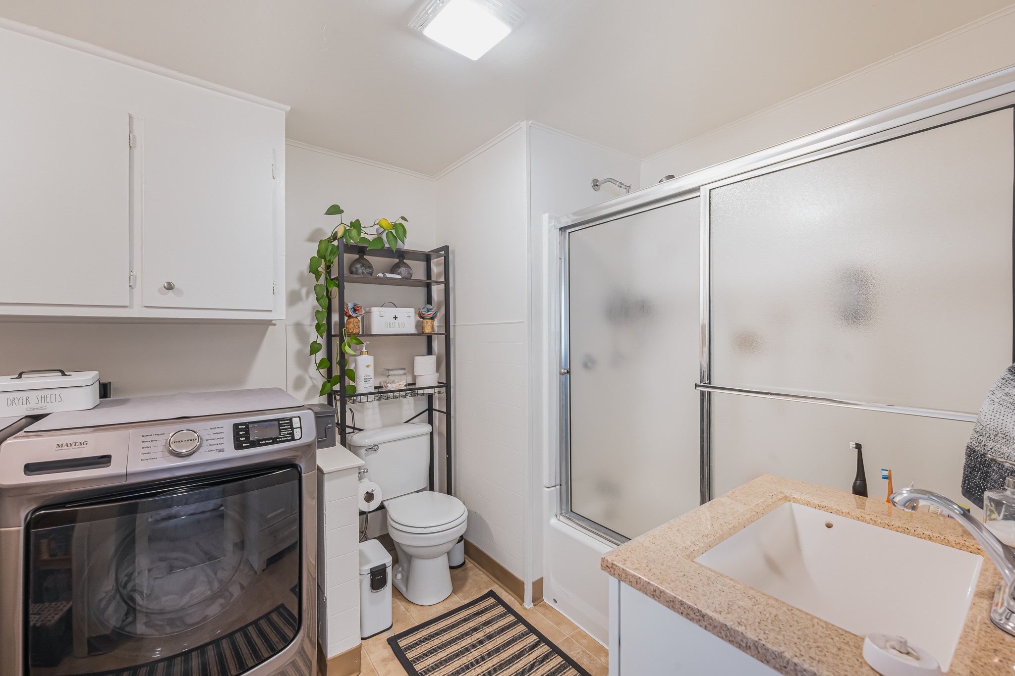 1618 Livingston Avenue Property Photo 11