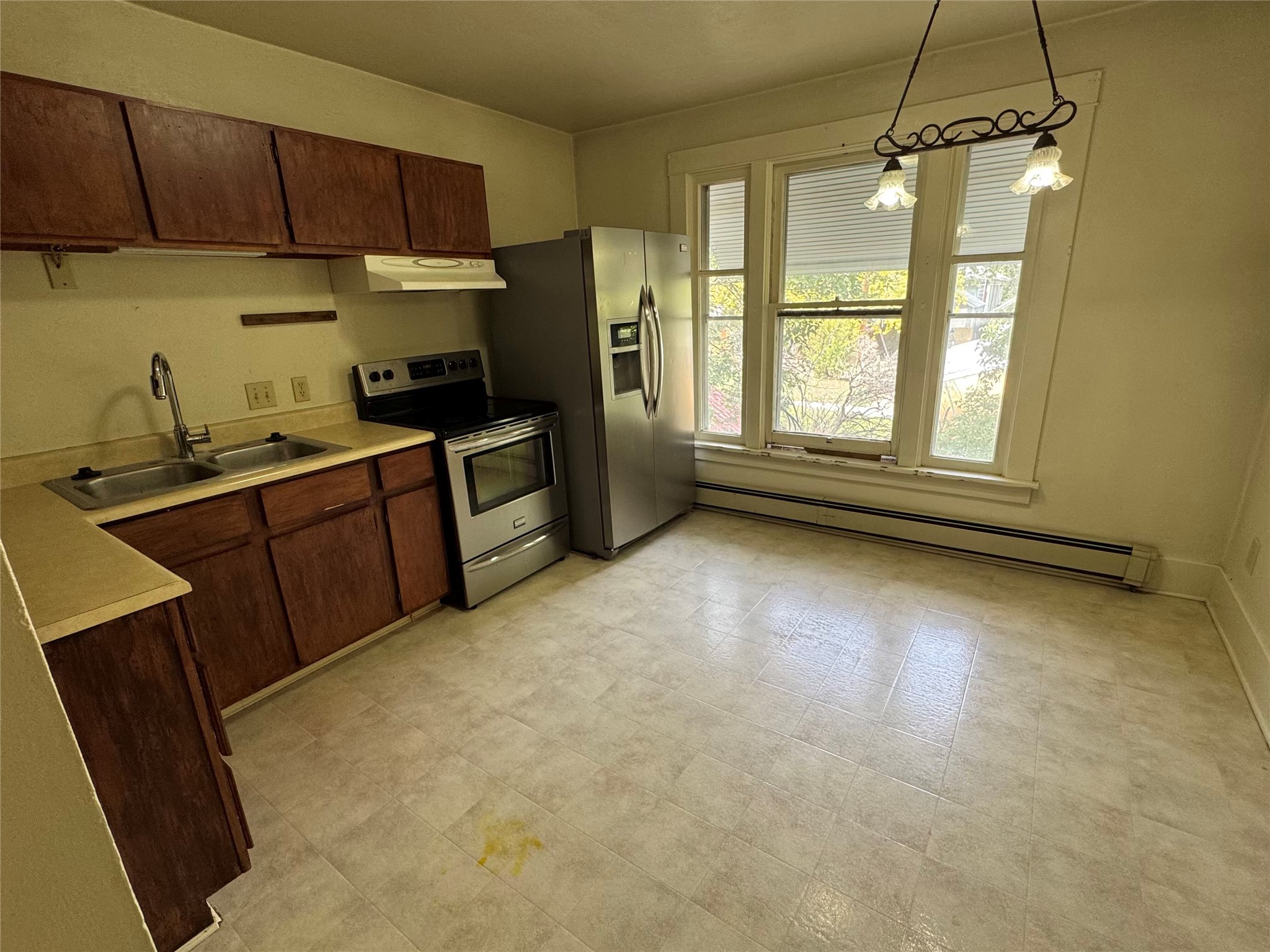 608 N Davis Street Property Photo 16