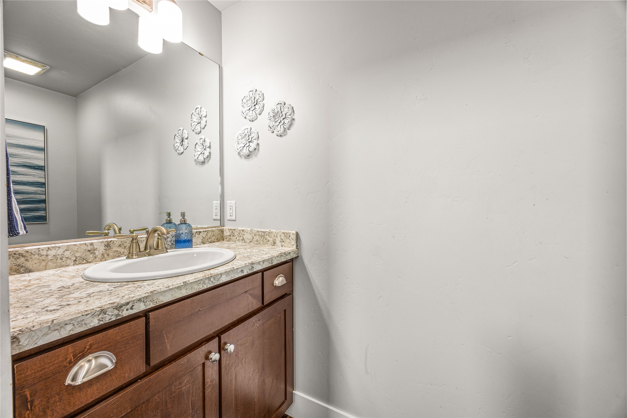 7113 Avery Lane Property Photo 14