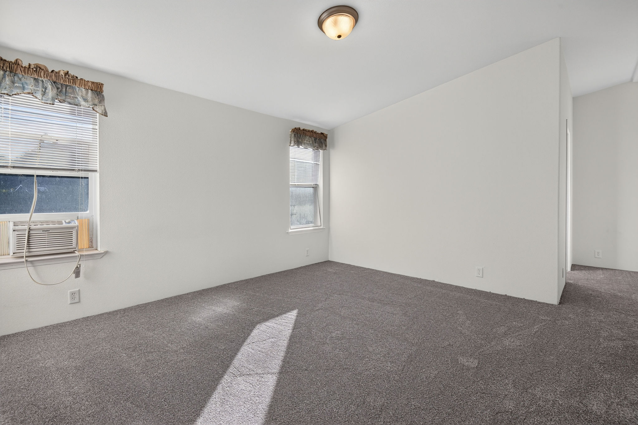 7435 Wildcat Street Property Photo 10