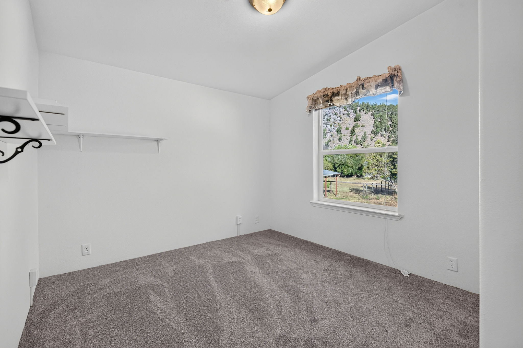 7435 Wildcat Street Property Photo 15