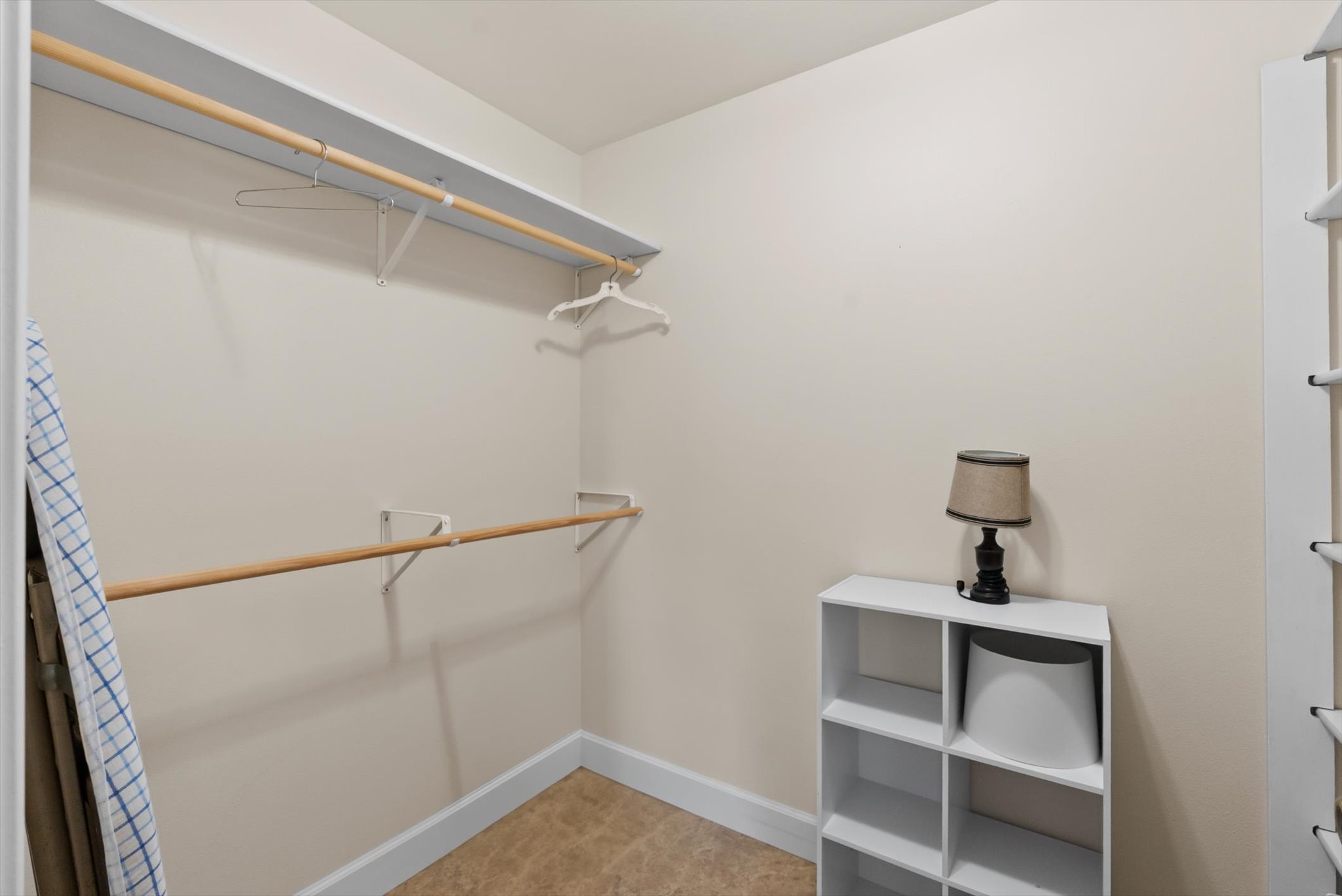608 6th Street E Property Photo 20