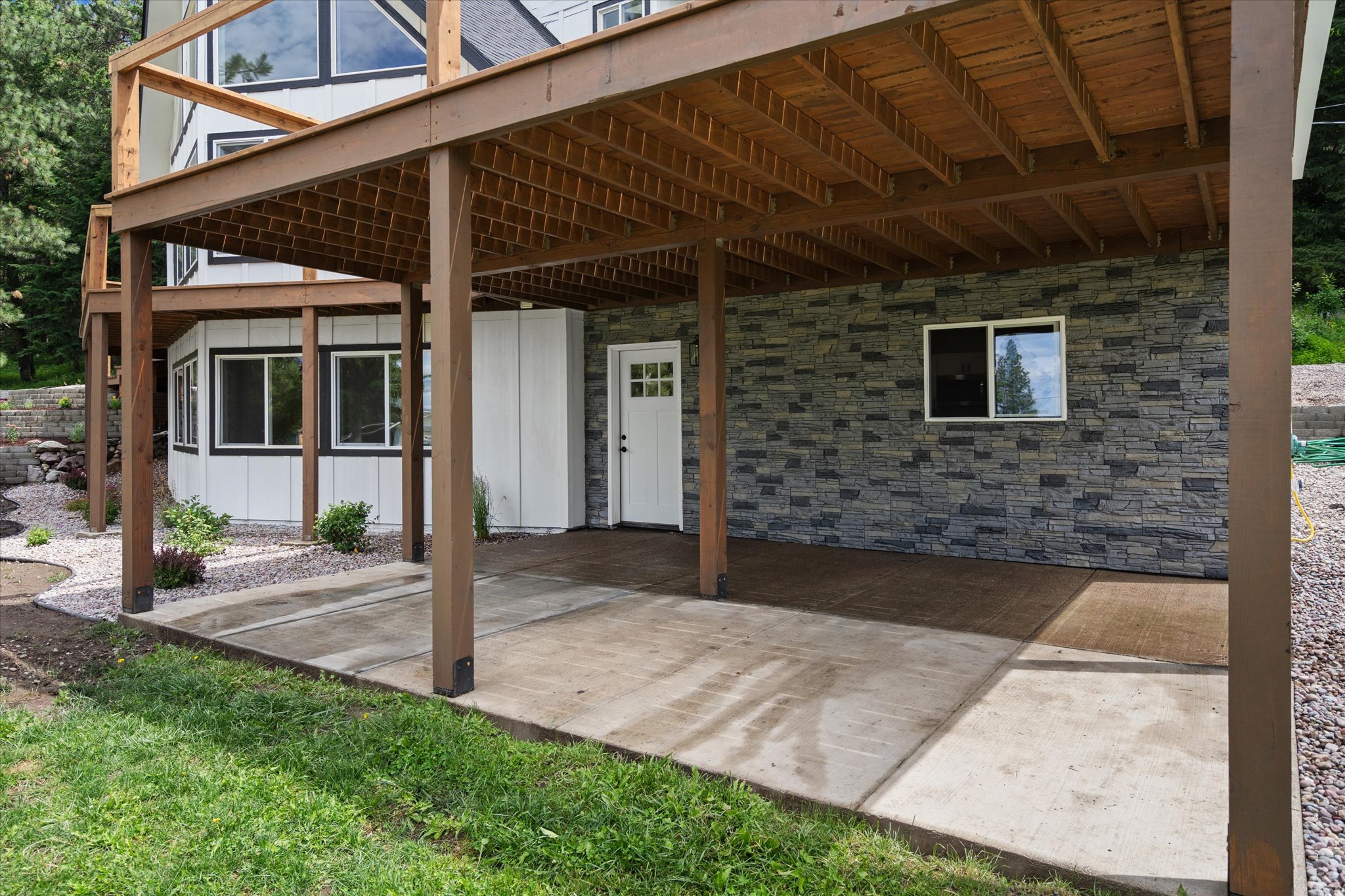 32890 Hellroaring Lane Property Photo 3