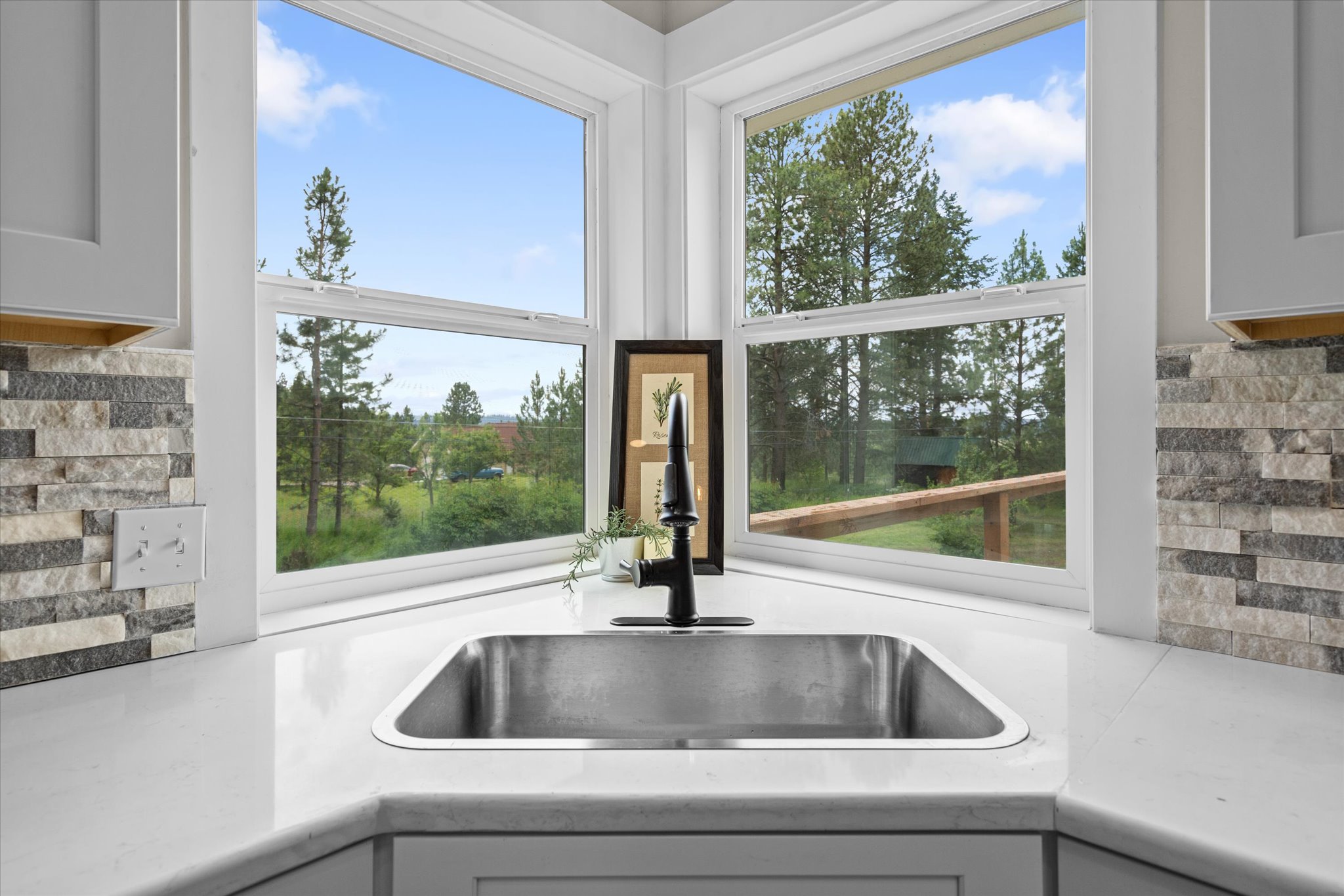 32890 Hellroaring Lane Property Photo 12