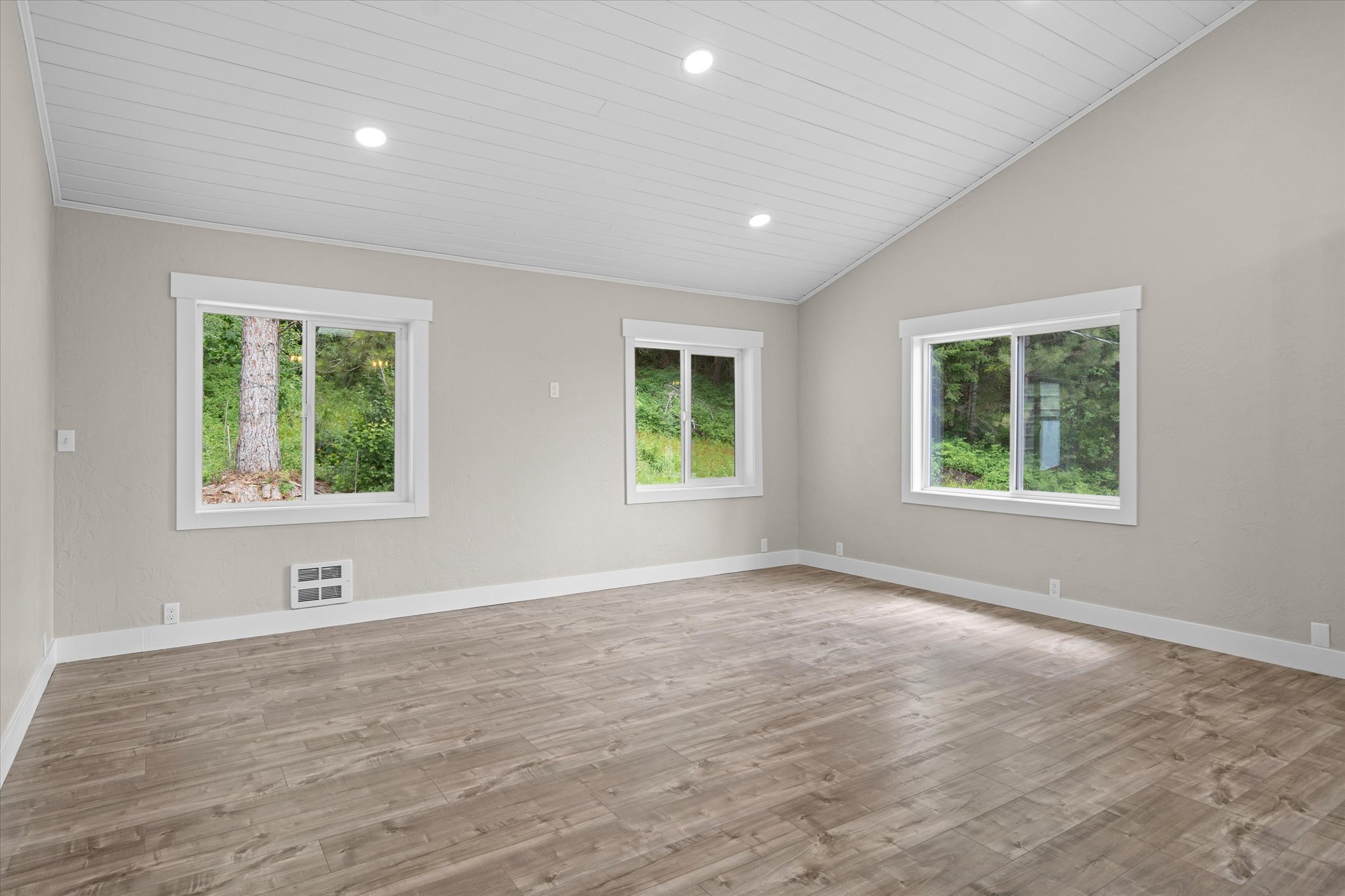 32890 Hellroaring Lane Property Photo 13