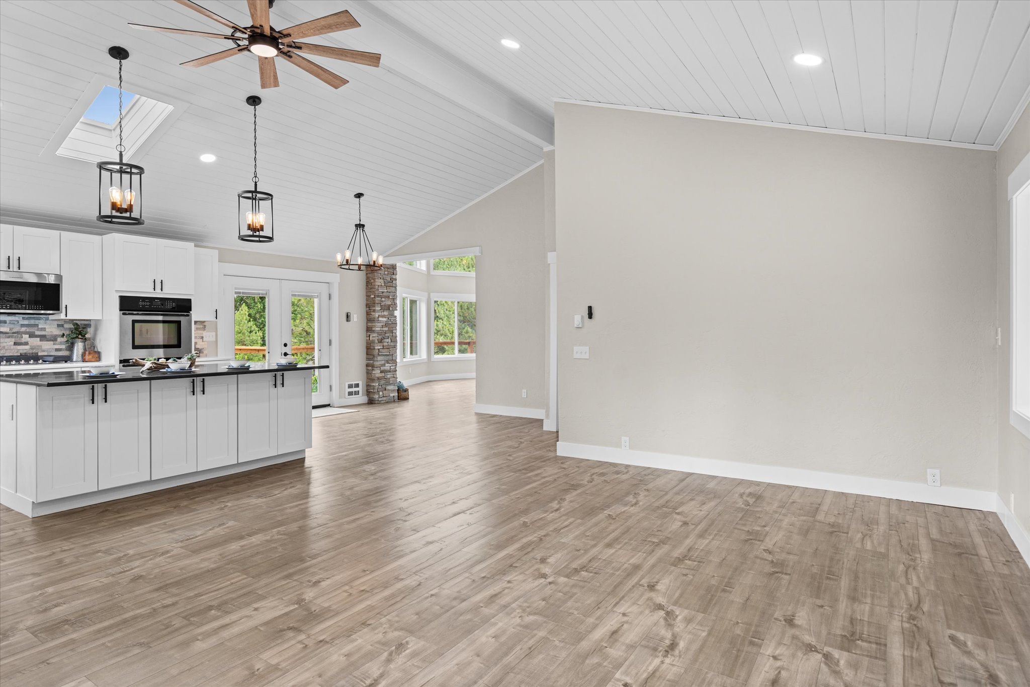 32890 Hellroaring Lane Property Photo 14