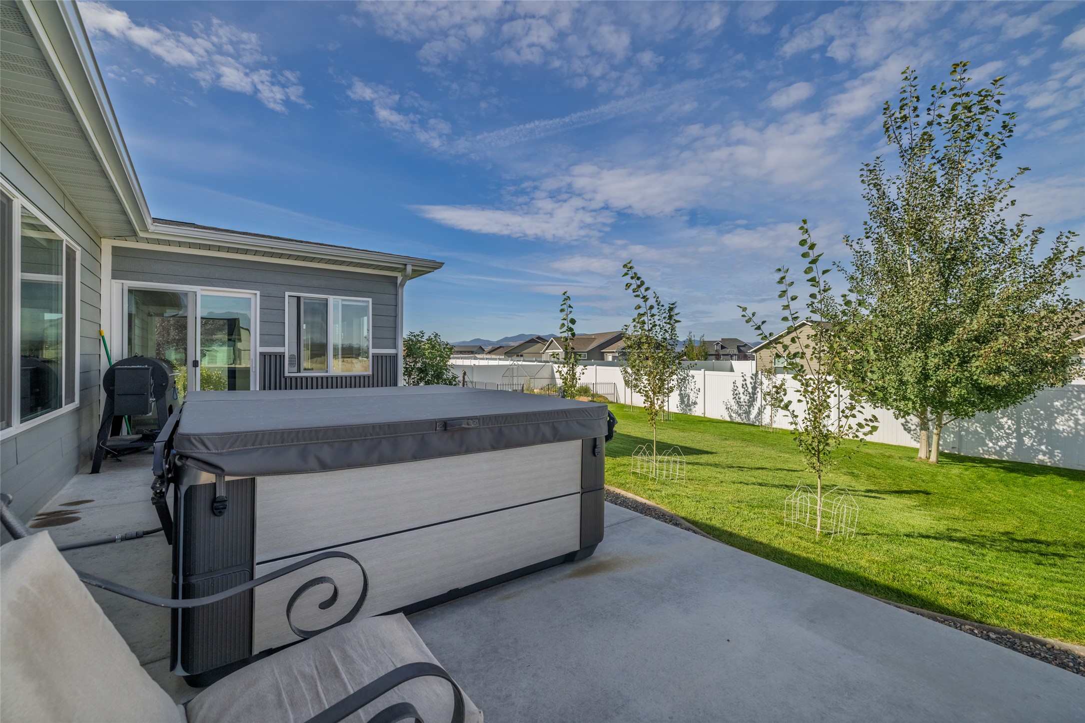 4010 Swan Road Property Photo 45