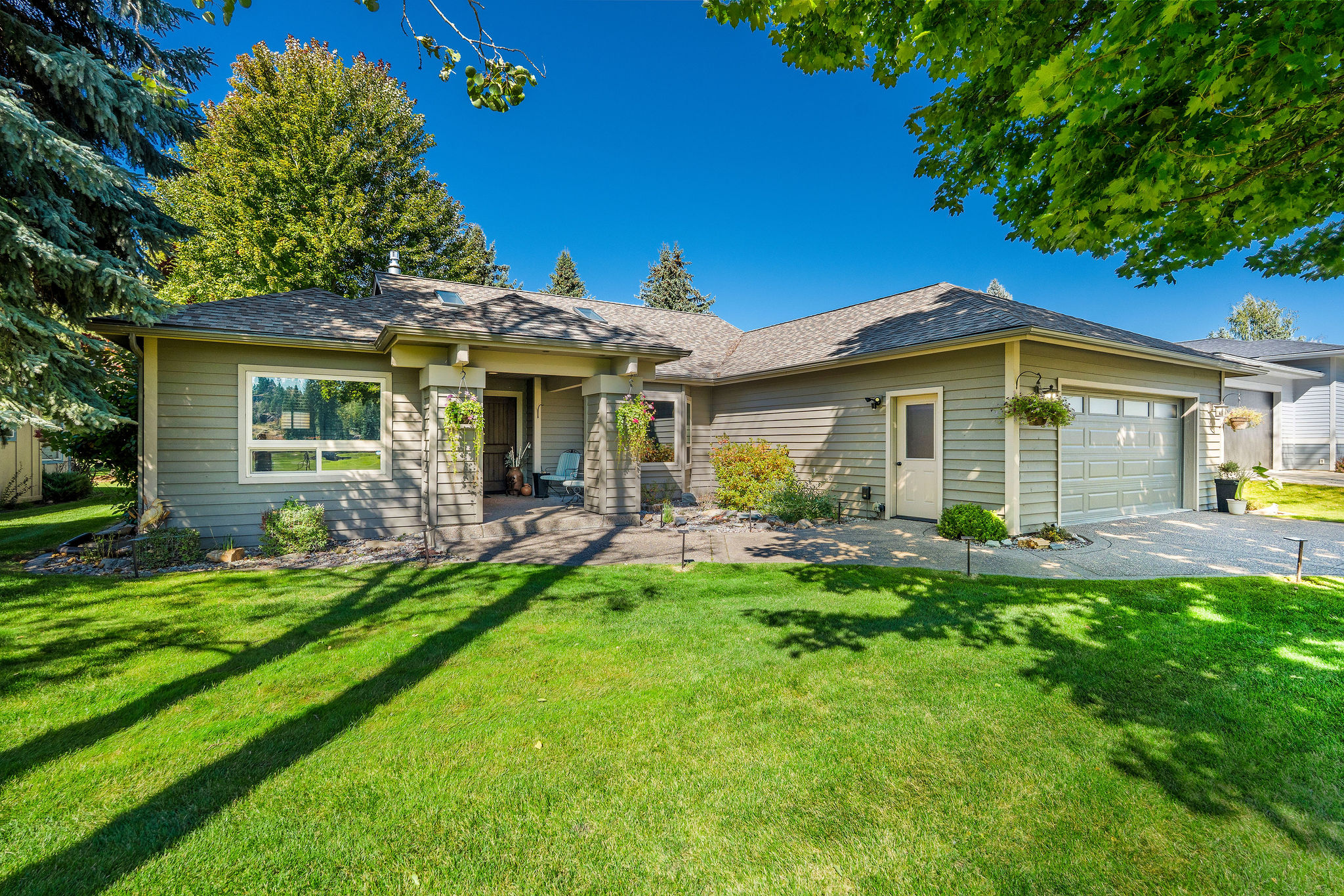 209 Bridger Drive Property Photo 1