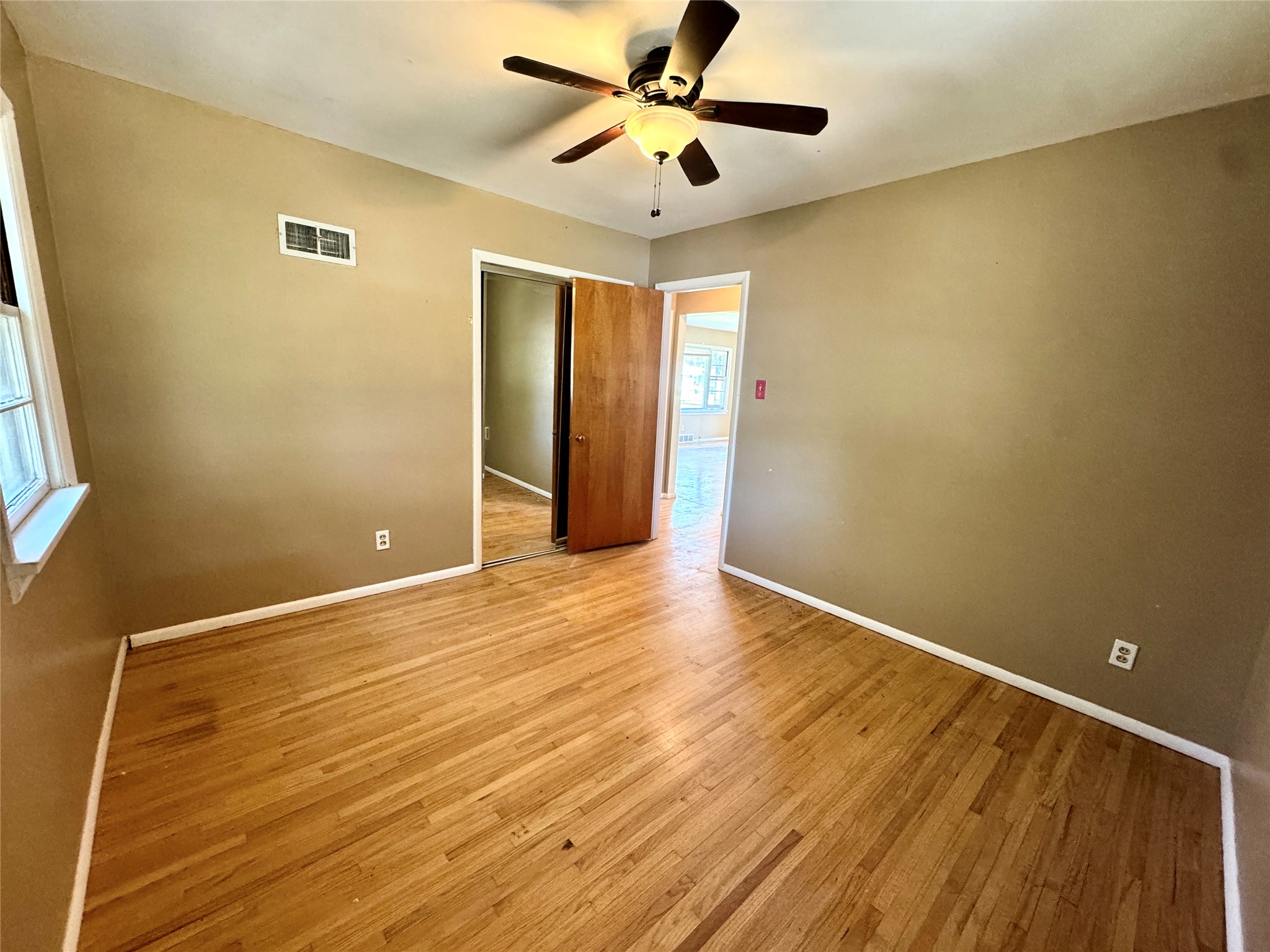 2720 5th Avenue N Property Photo 10