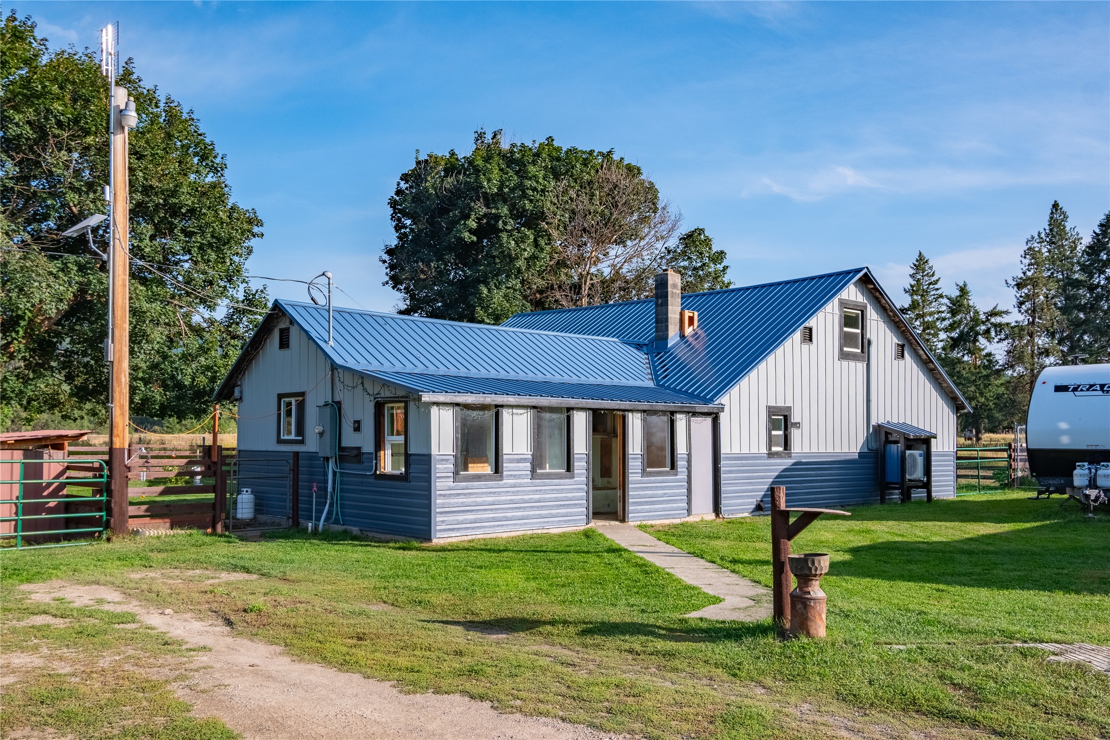44068 Us Highway 2 Property Photo 6