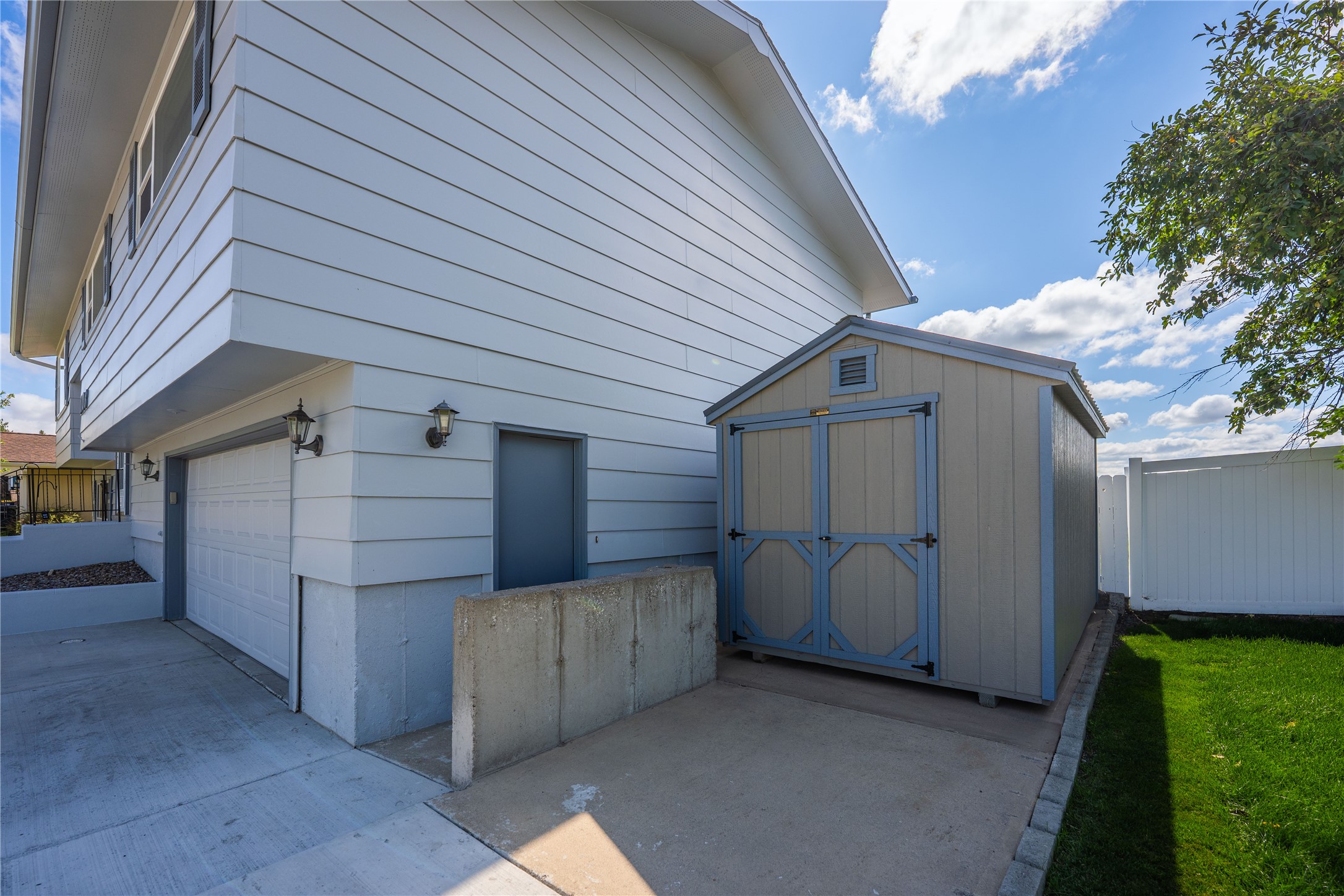 1108 E Fiesta Property Photo 11