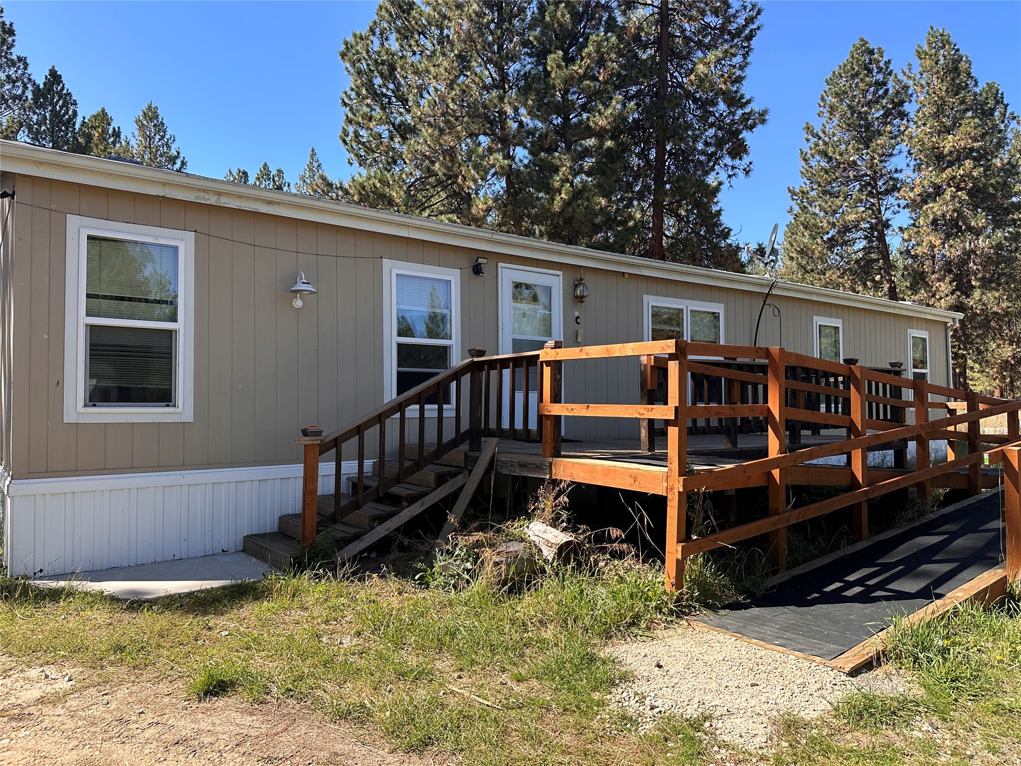 Nhn Larkspur Lane Property Photo 1