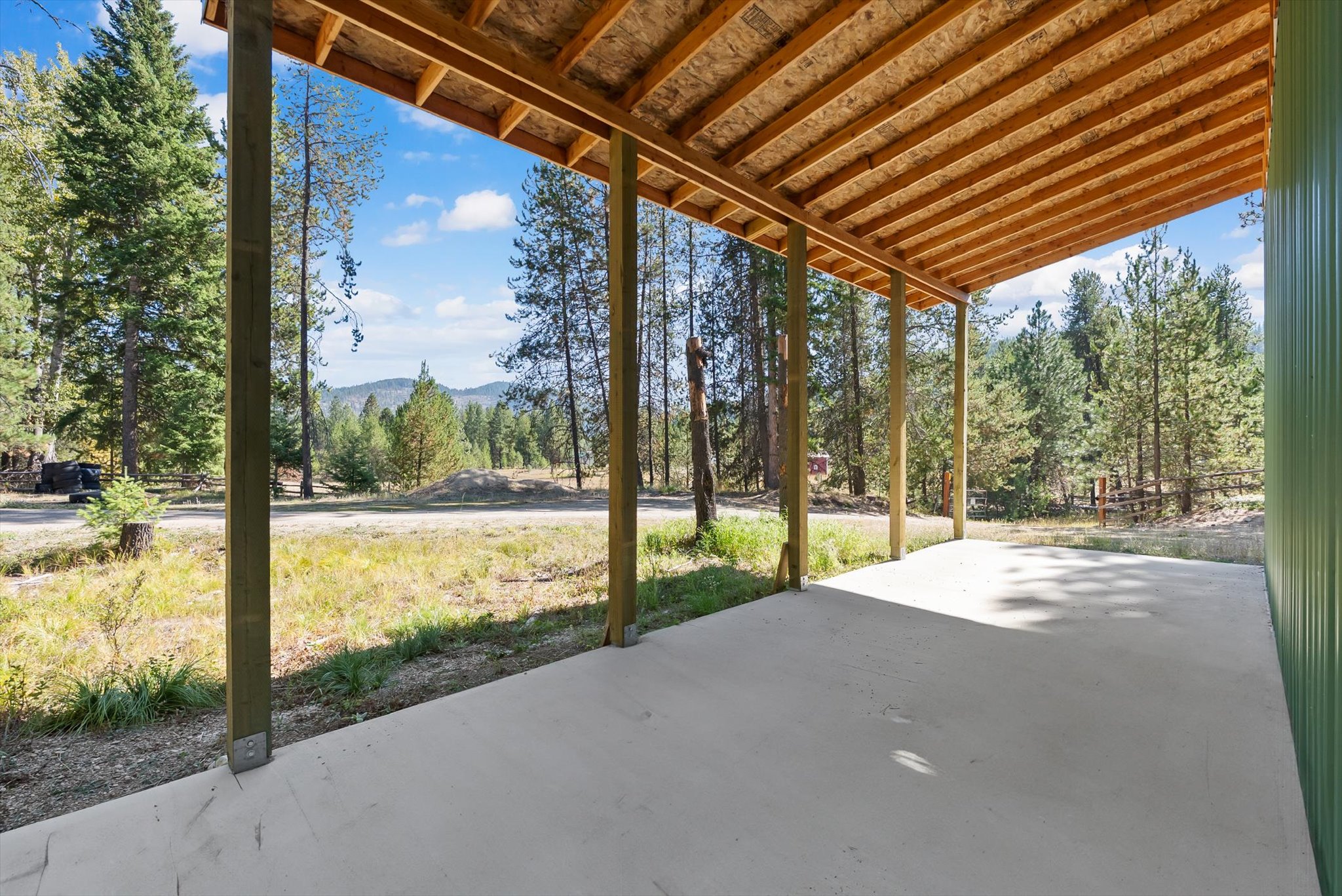 136 Brown Bear Lane Property Photo 34