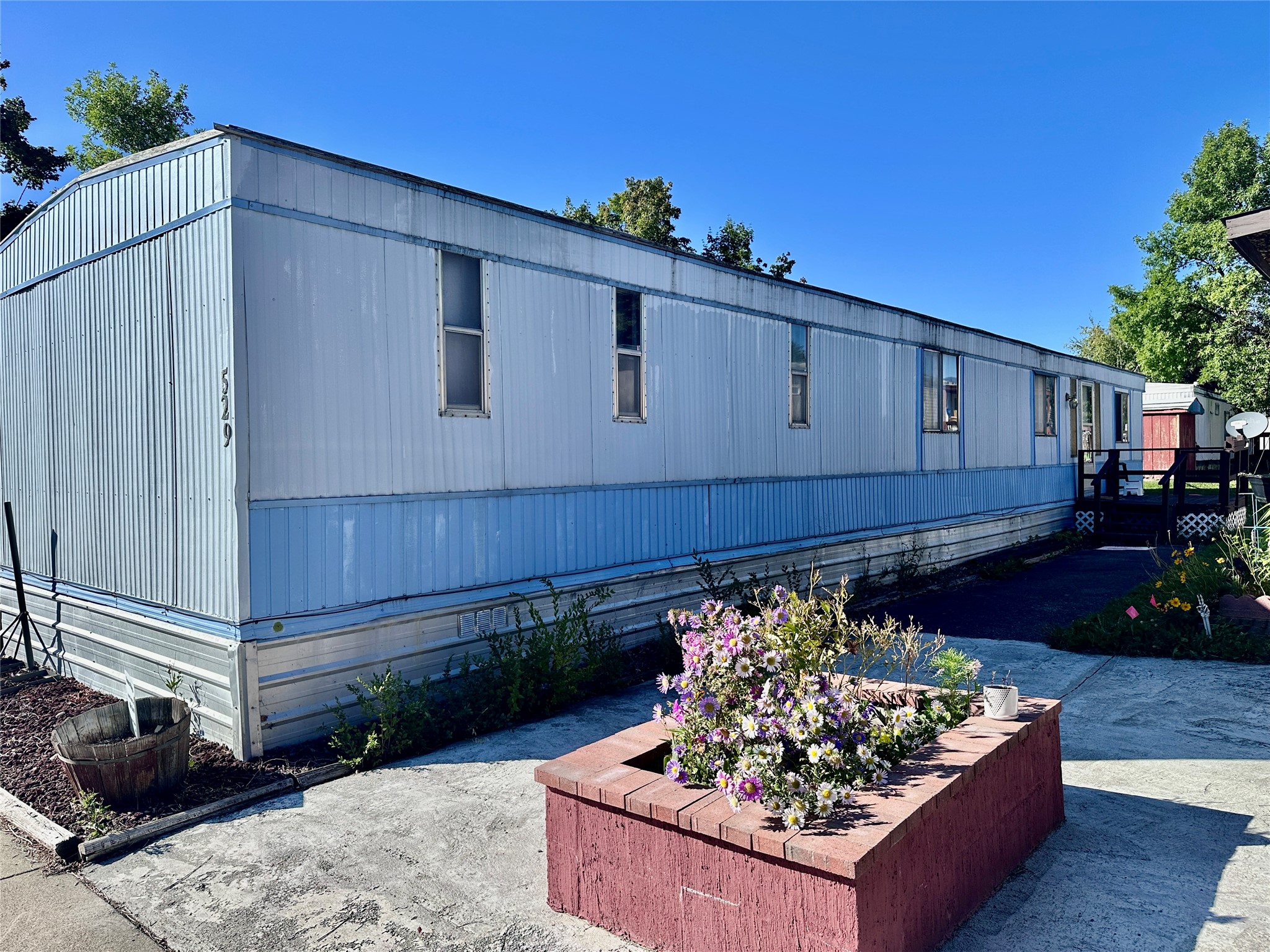 529 S Caravan Street Property Photo 3