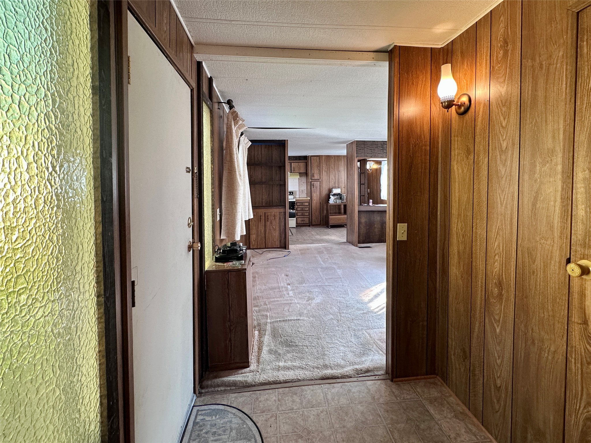 529 S Caravan Street Property Photo 6