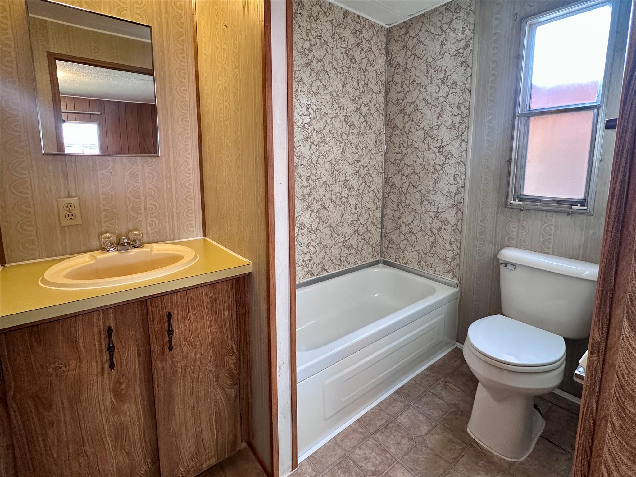 529 S Caravan Street Property Photo 9