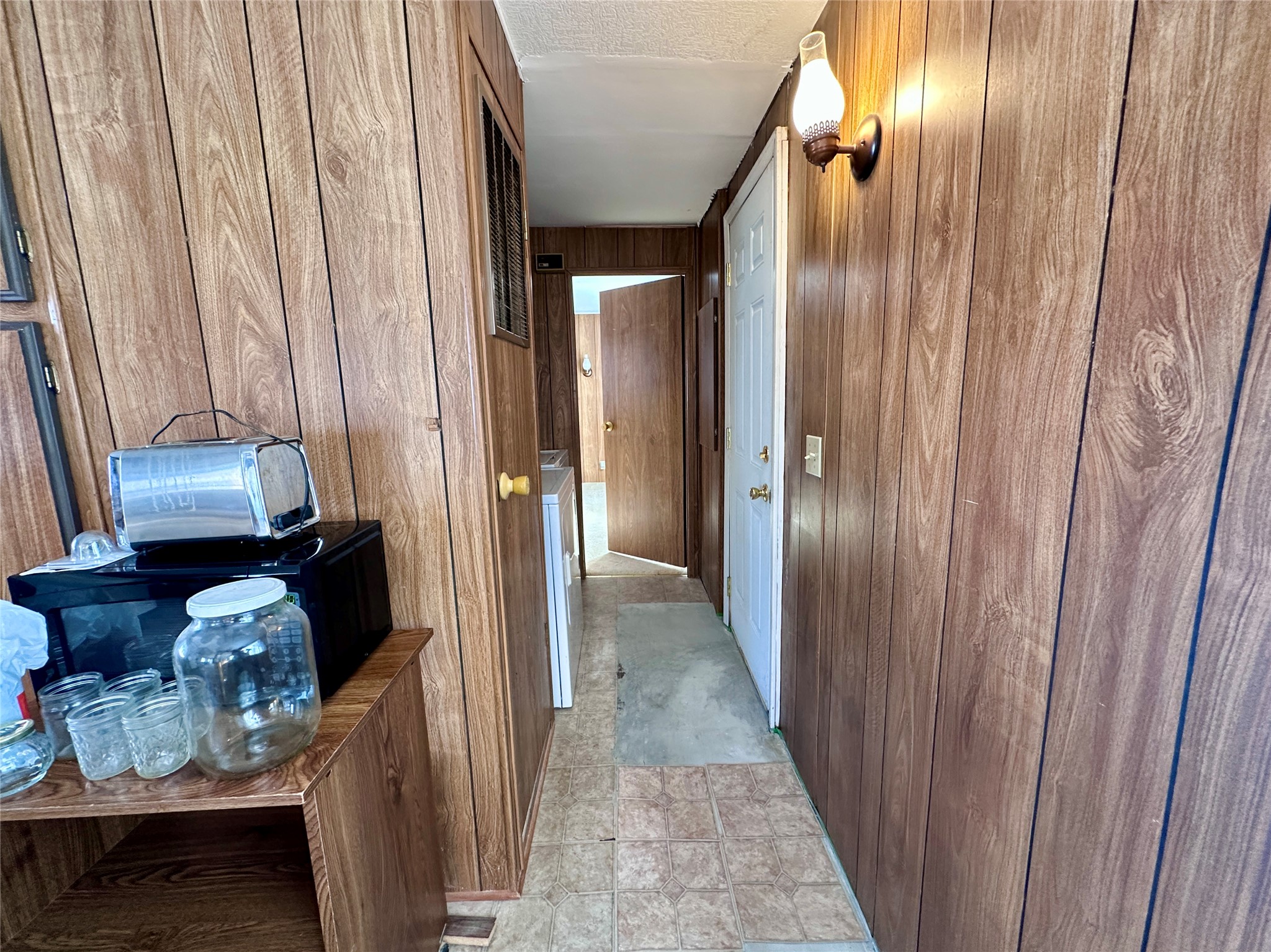 529 S Caravan Street Property Photo 15