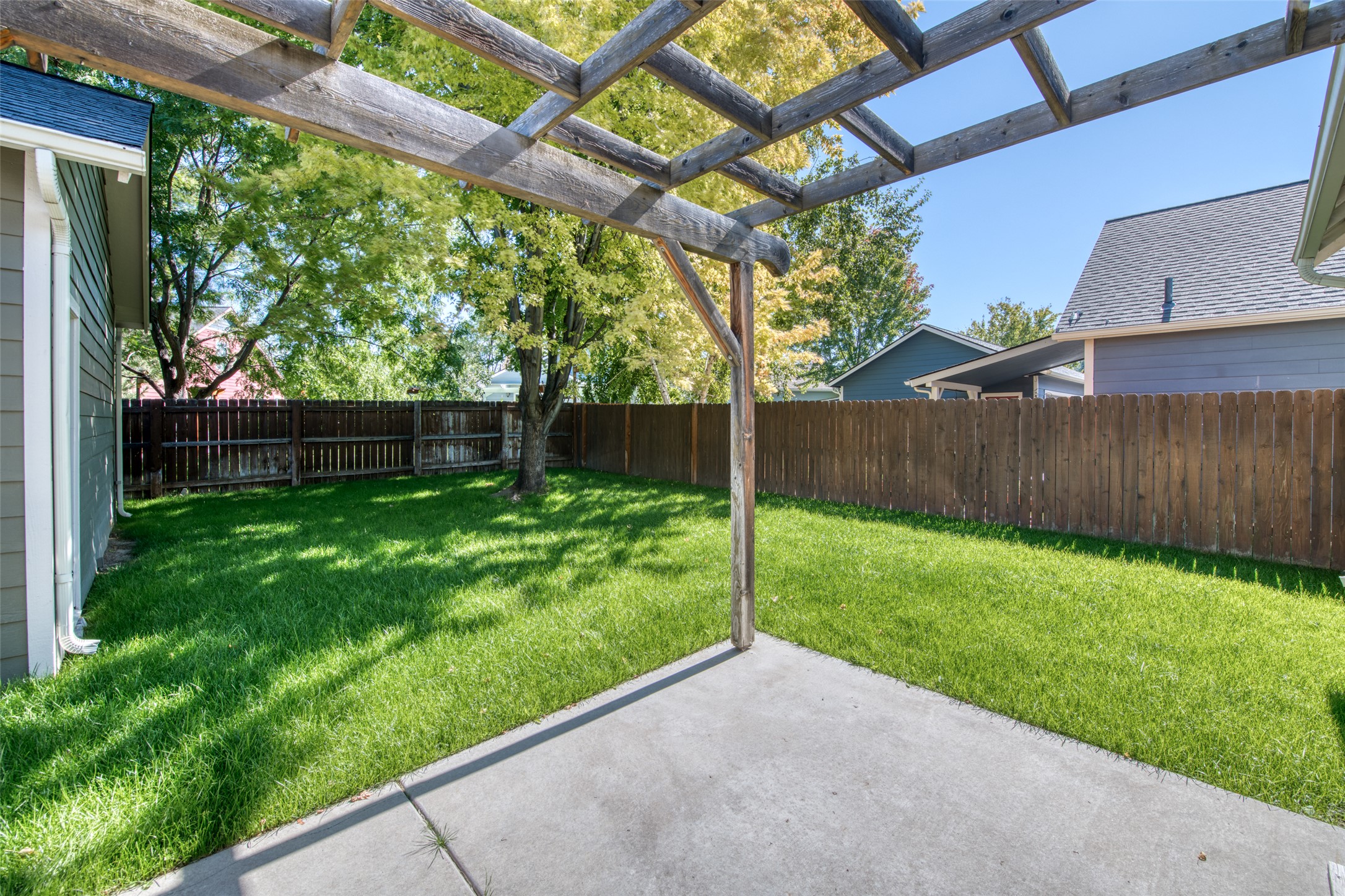 105 Bayberry Lane Property Photo 4