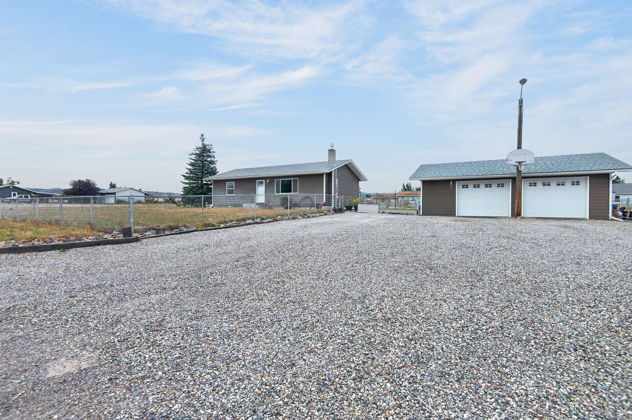 424 Cactus Road Property Photo 2