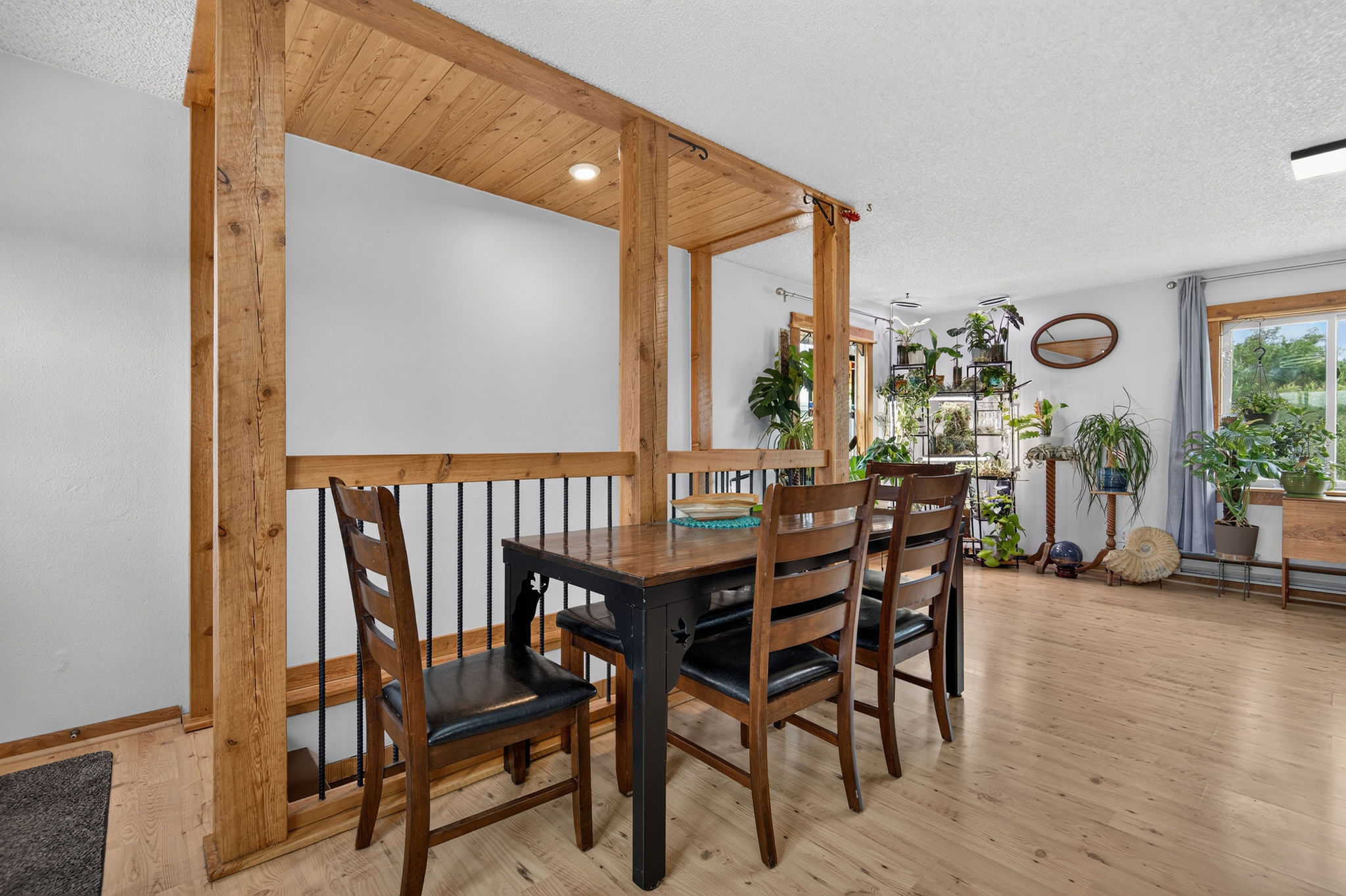 424 Cactus Road Property Photo 5