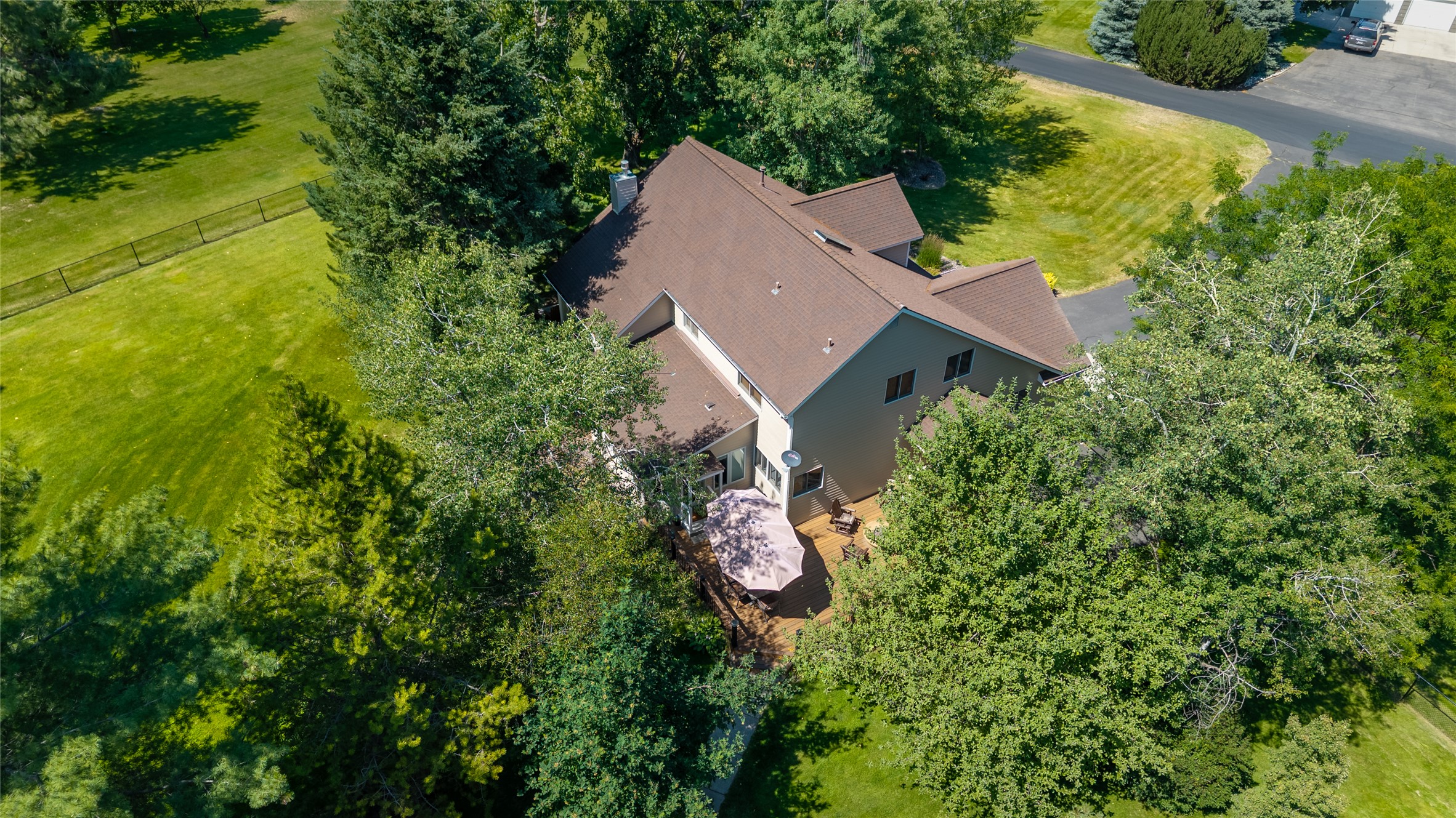 5305 Whitecloud Drive Property Photo 7