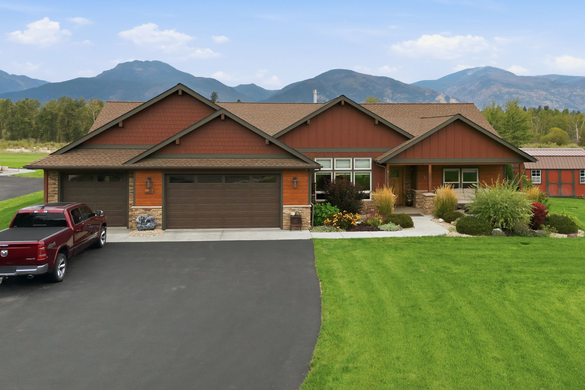 5460 Flyhigh Court Property Photo 3