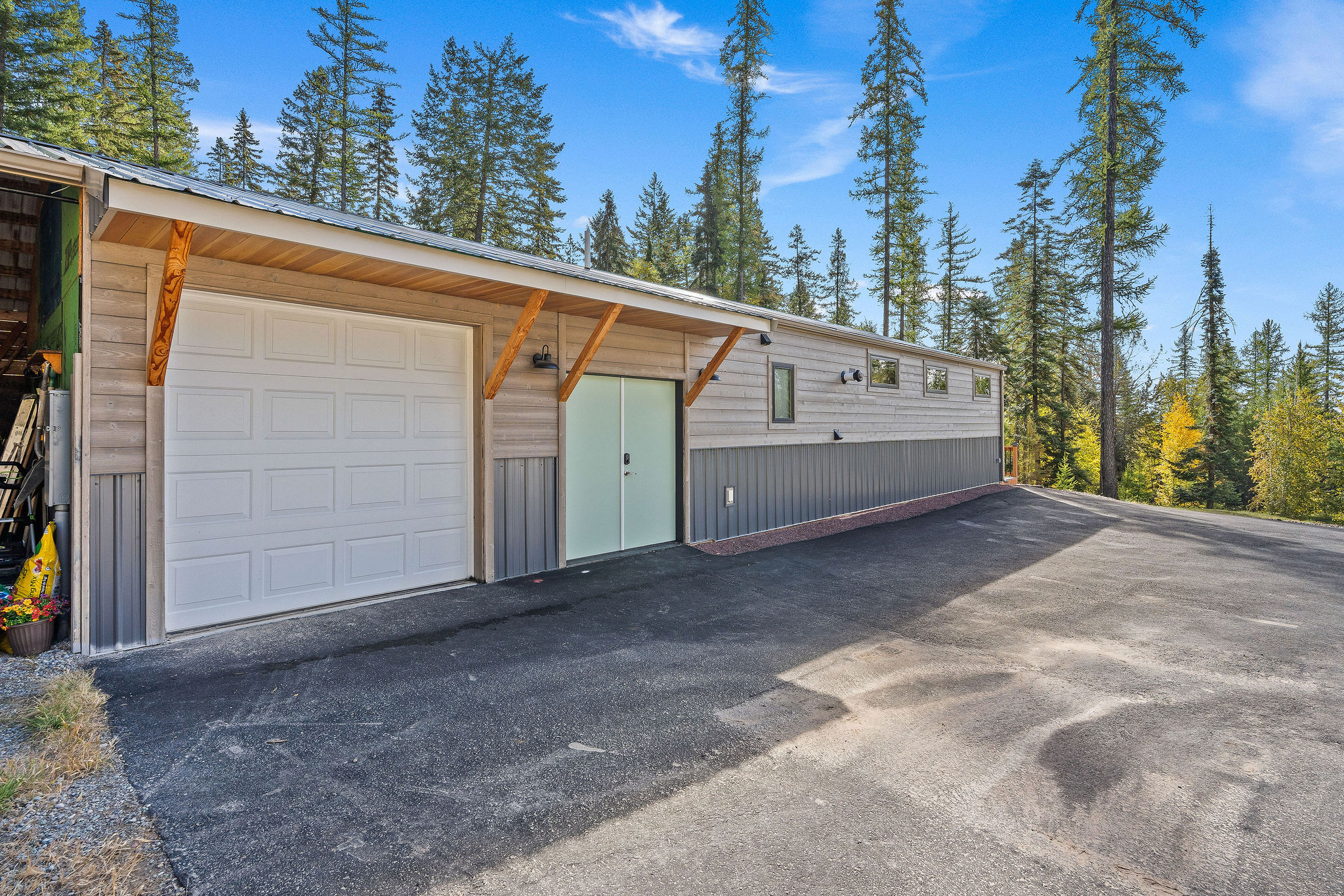 687 N Valley Drive Property Photo 64