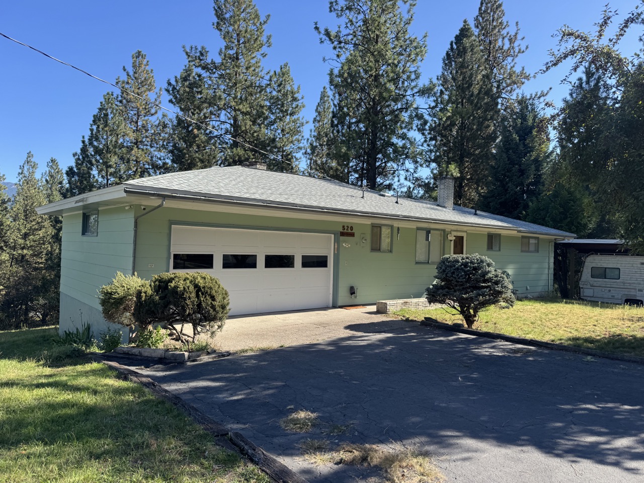 520 Maple Street Property Photo