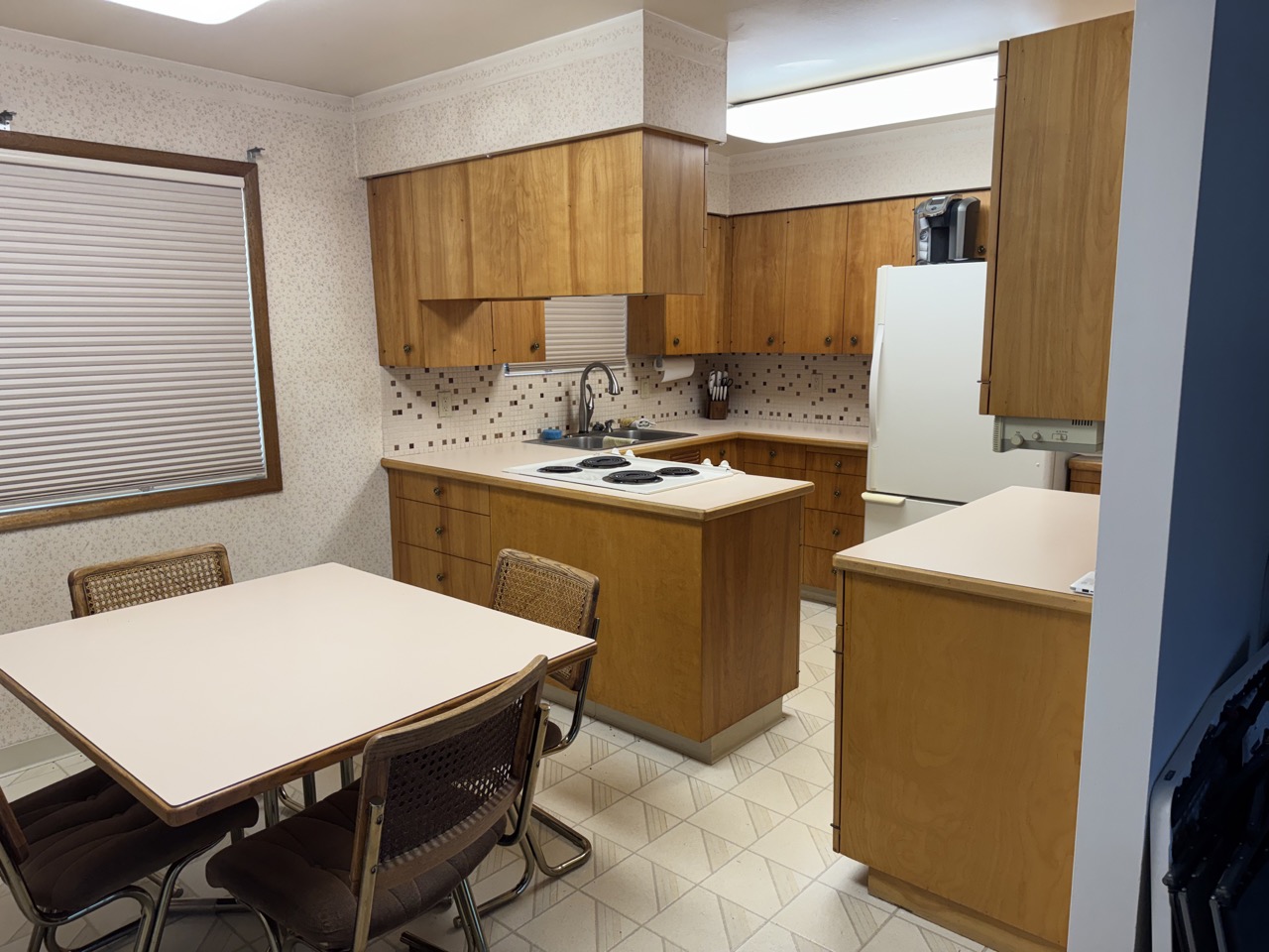 520 Maple Street Property Photo 4