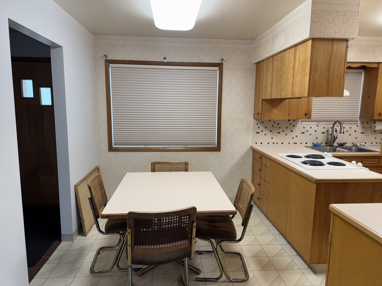 520 Maple Street Property Photo 5