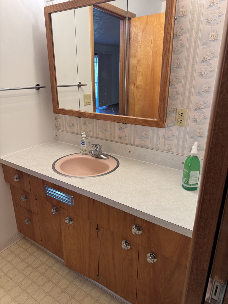 520 Maple Street Property Photo 7