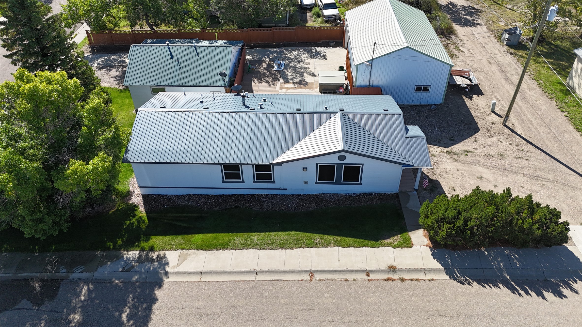 812 7th Street S Property Photo 1