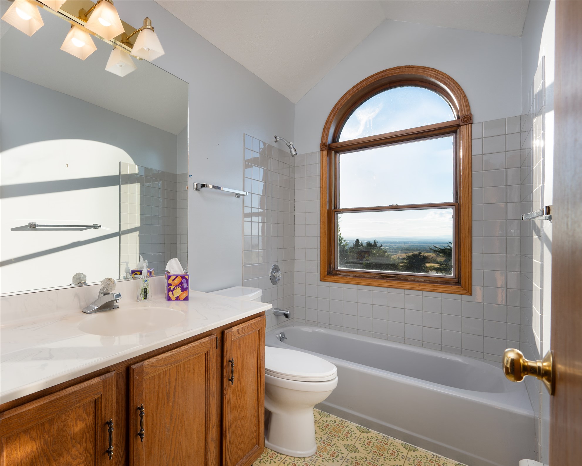 8855 Sypes Canyon Road Property Photo 7