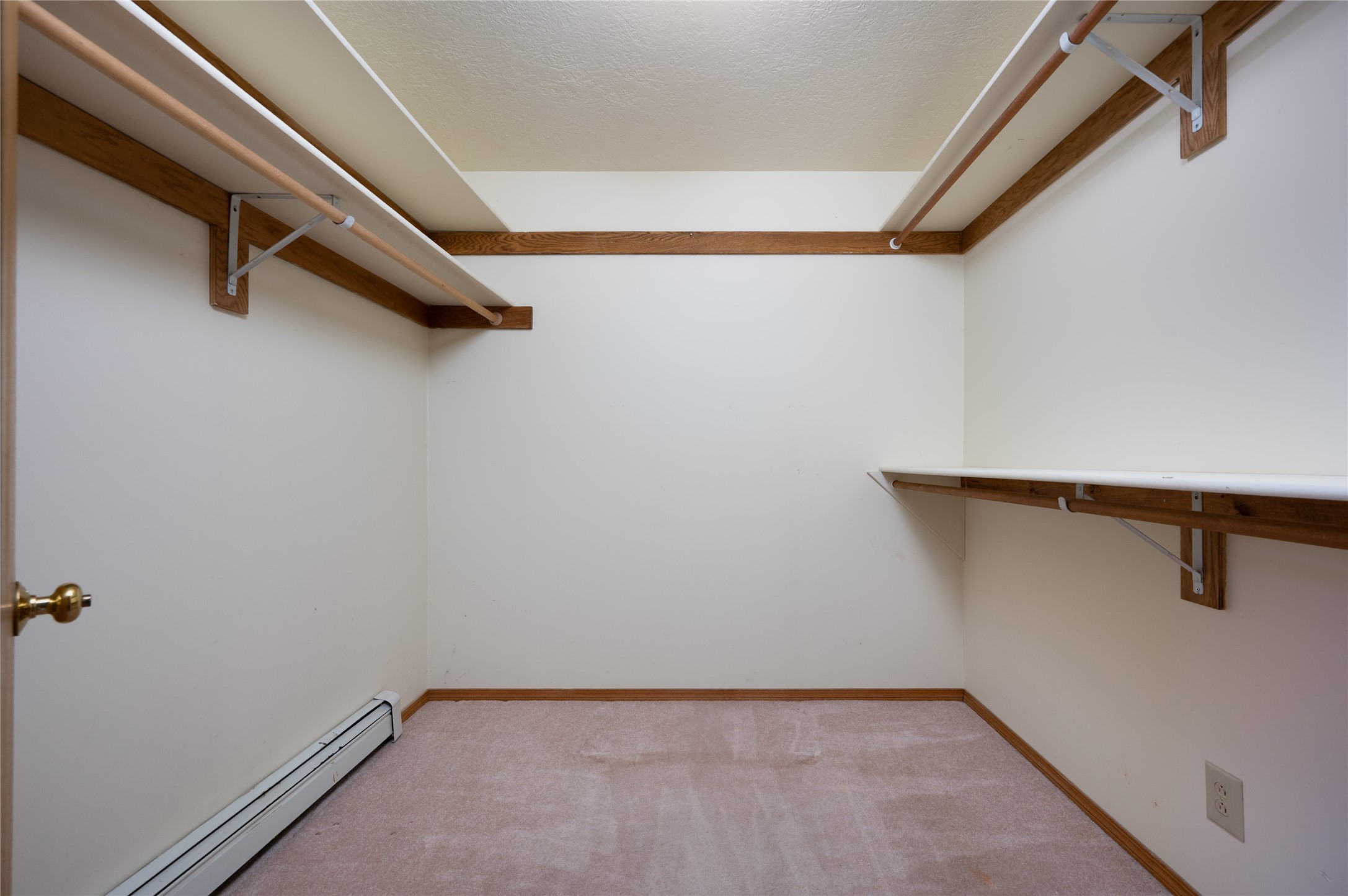 8855 Sypes Canyon Road Property Photo 11