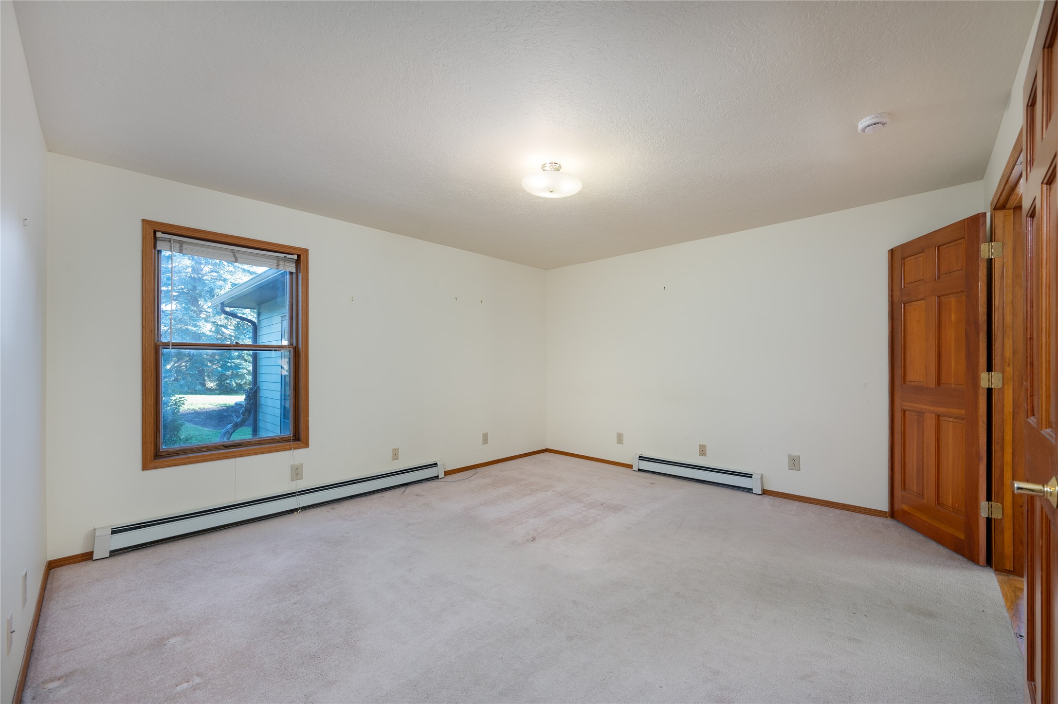 8855 Sypes Canyon Road Property Photo 12