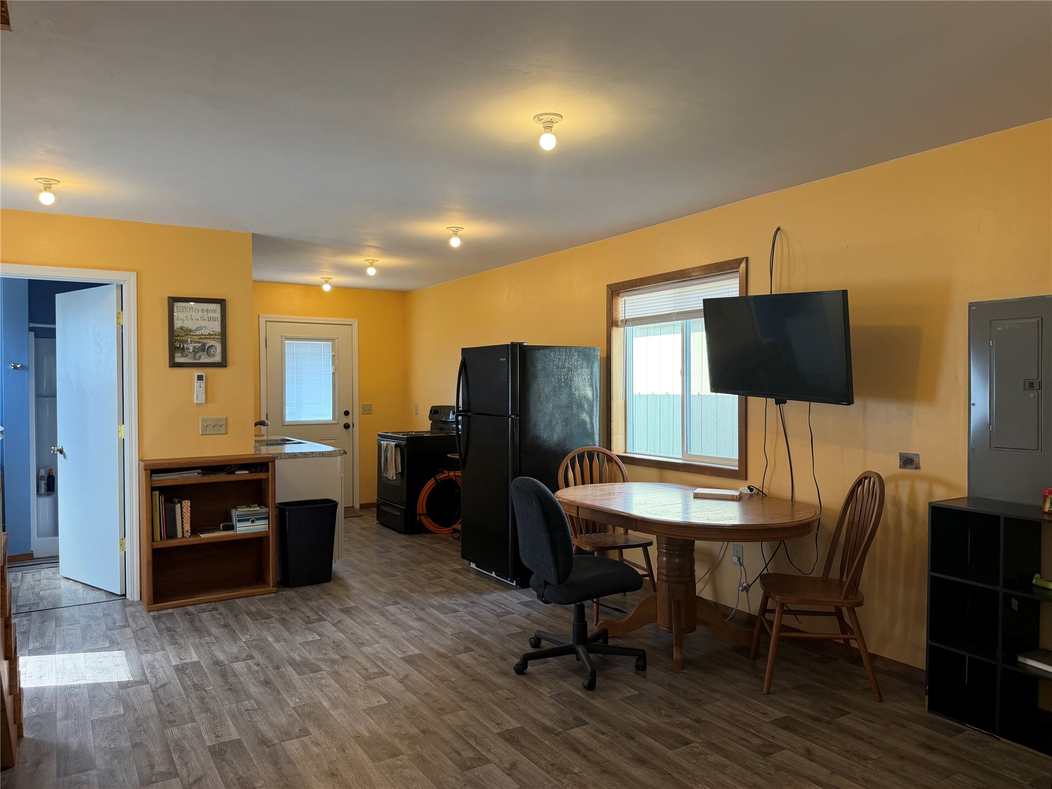 510 5th Street Property Photo 4