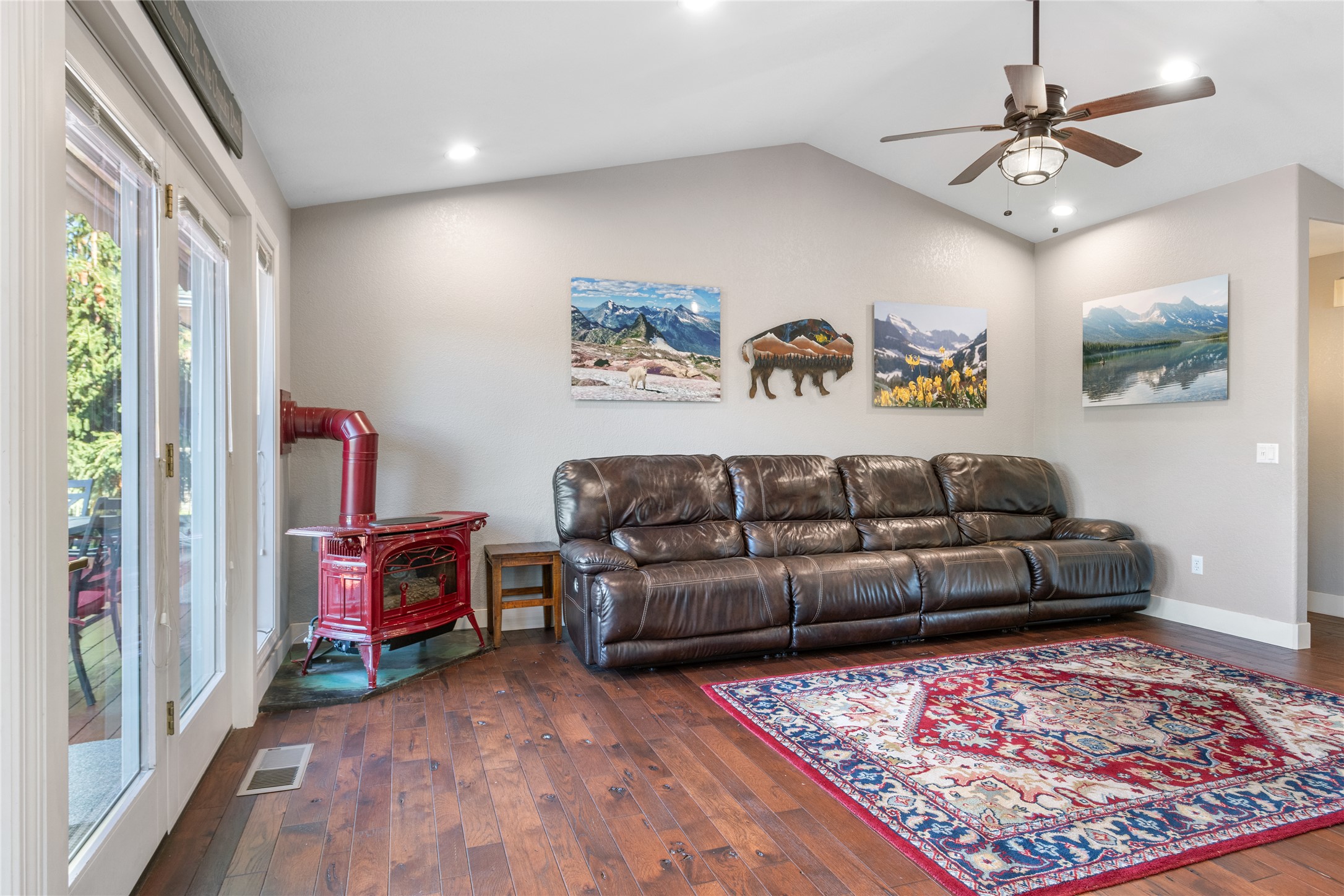 4640 Edward Avenue Property Photo 12
