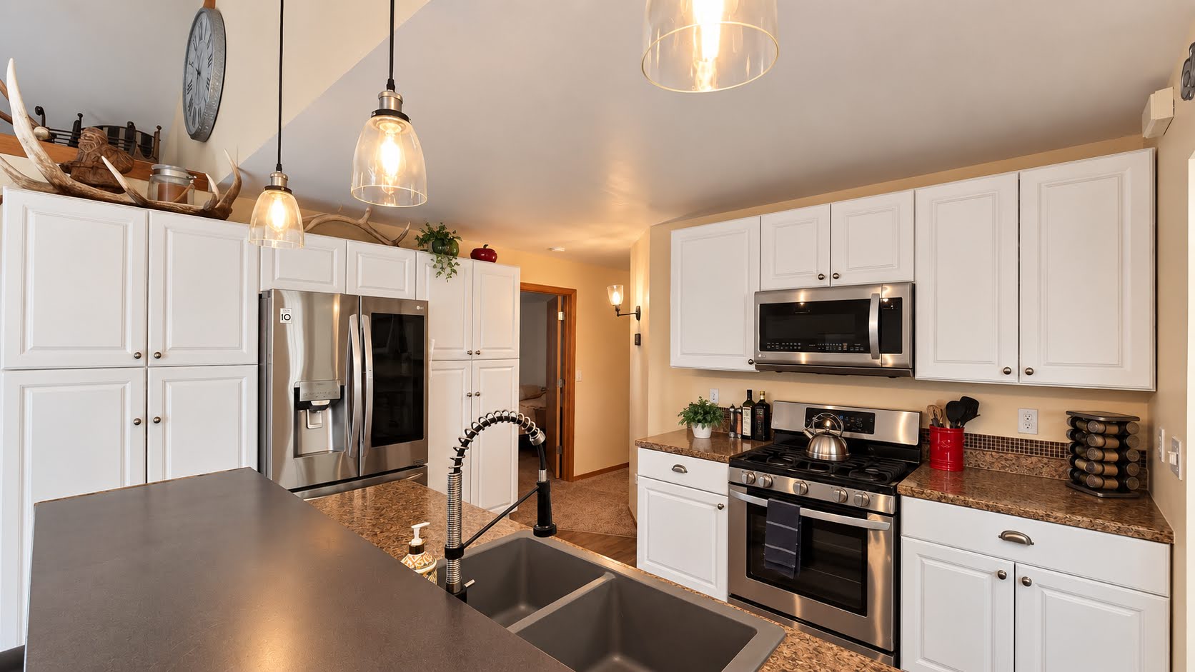 110 4th Street N Property Photo 9
