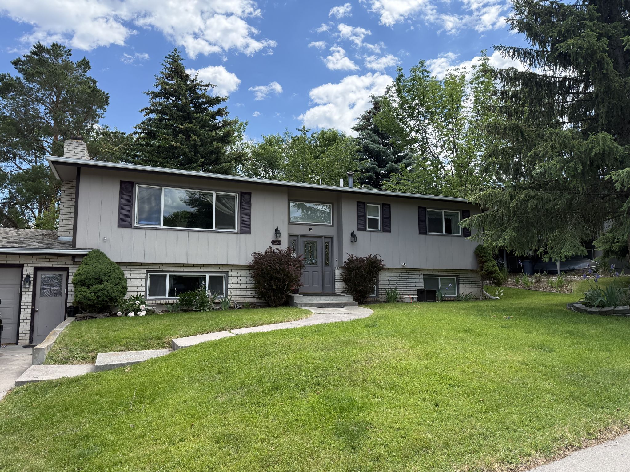 620 High View Way Property Photo 1