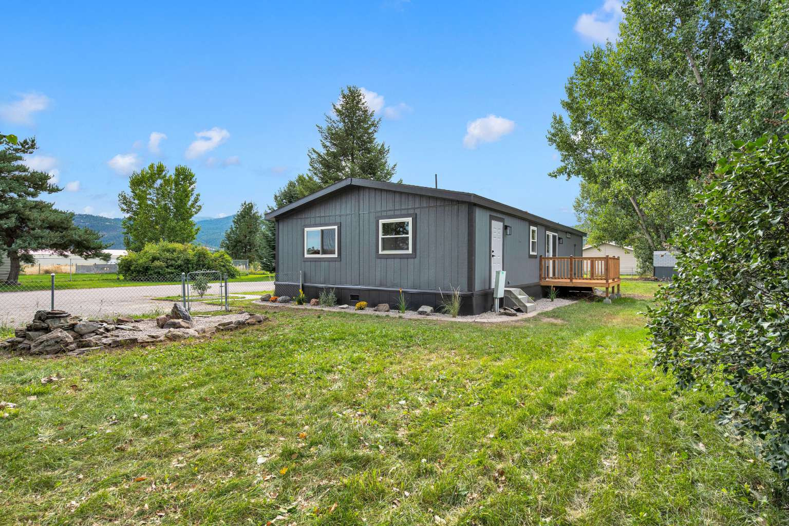7511 Gardenia Drive Property Photo 4