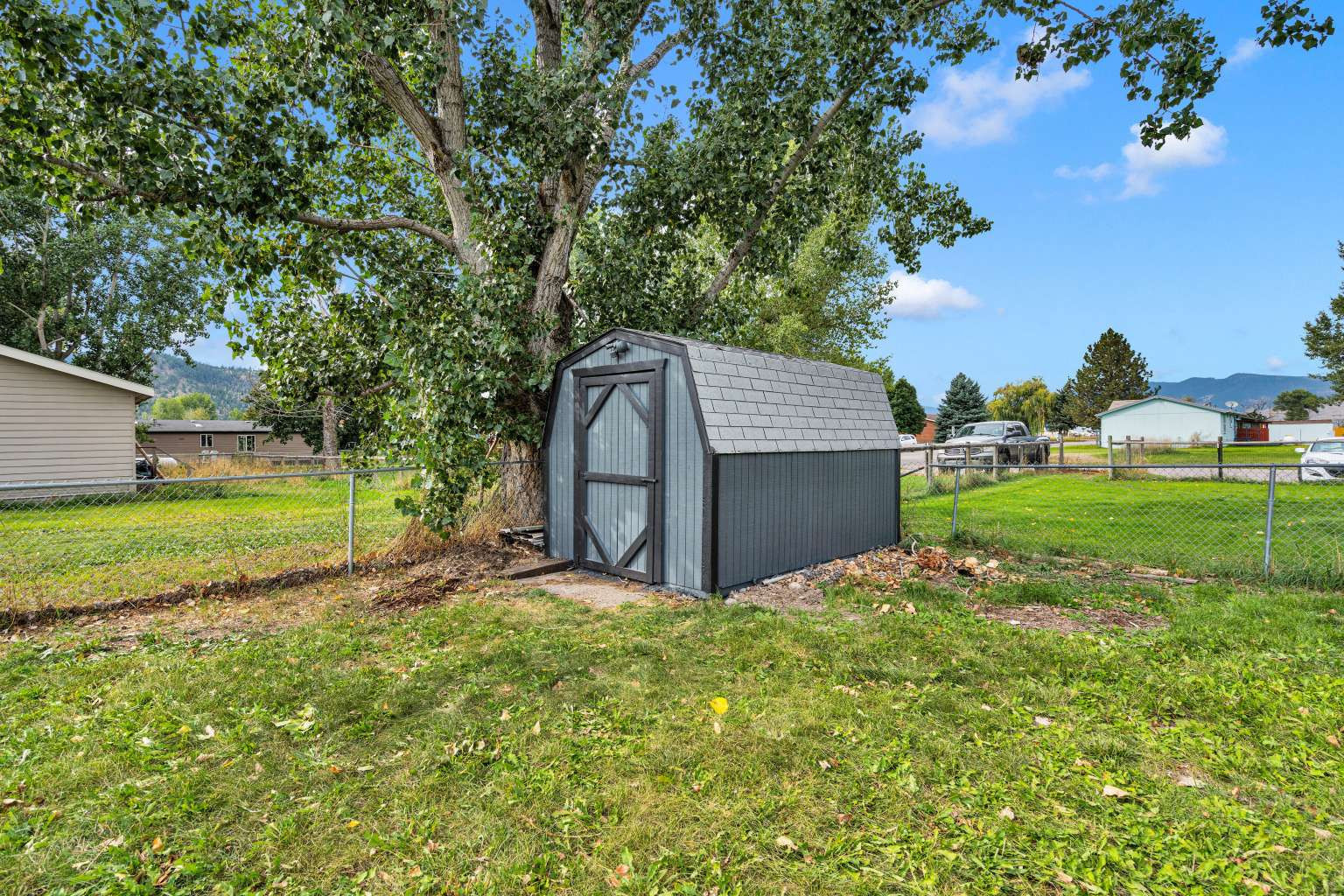 7511 Gardenia Drive Property Photo 9
