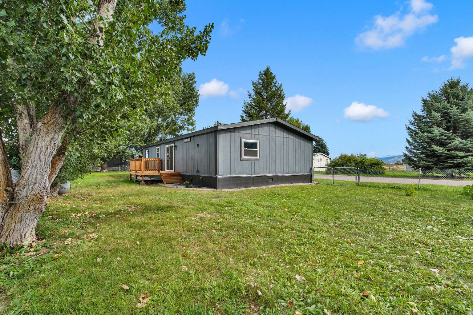 7511 Gardenia Drive Property Photo 10