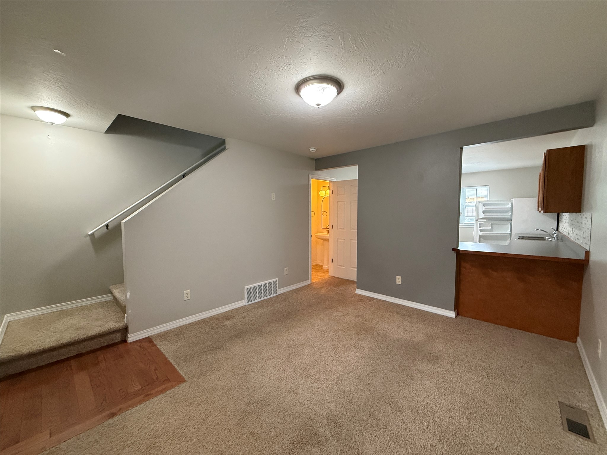 1440 Stoddard Street B Property Photo 4