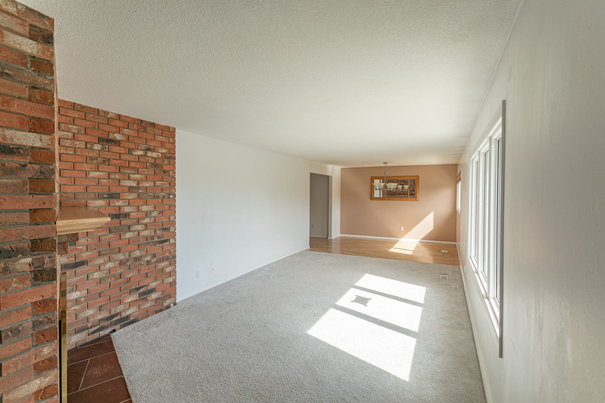 1518 Meadowlark Drive Property Photo 3
